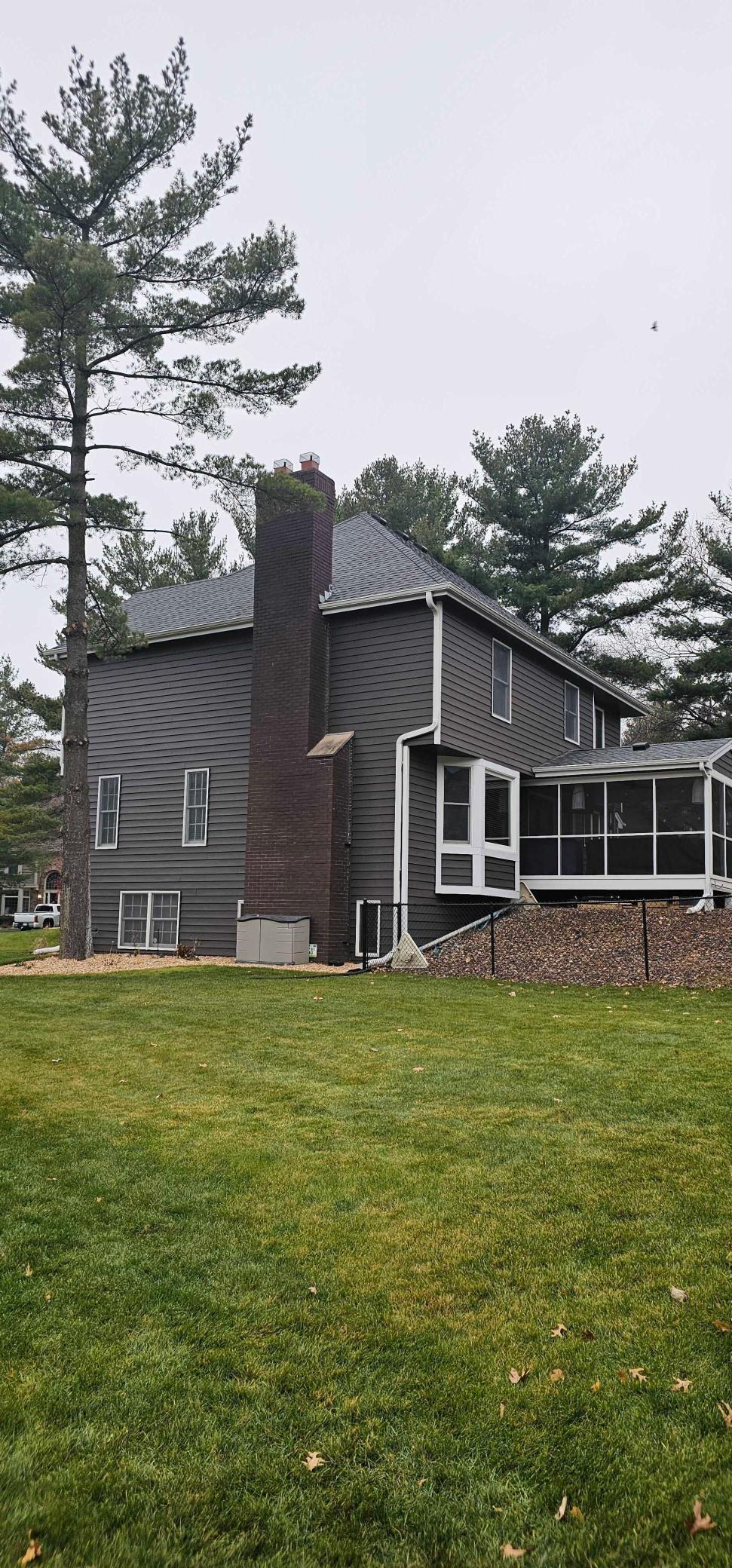 1746 Interlachen Bay