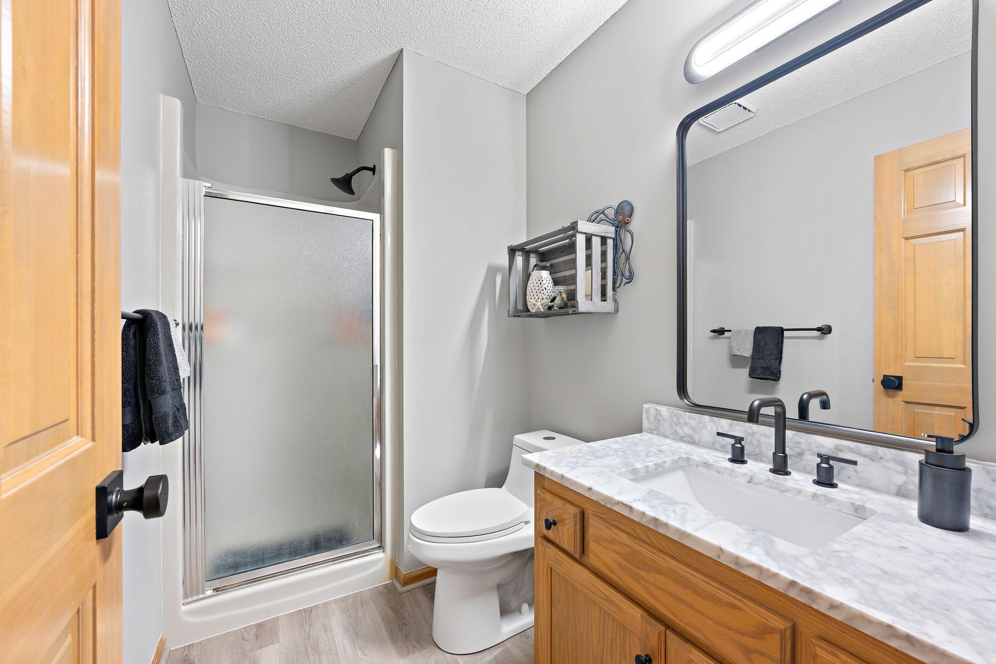 1746 Interlachen Bay