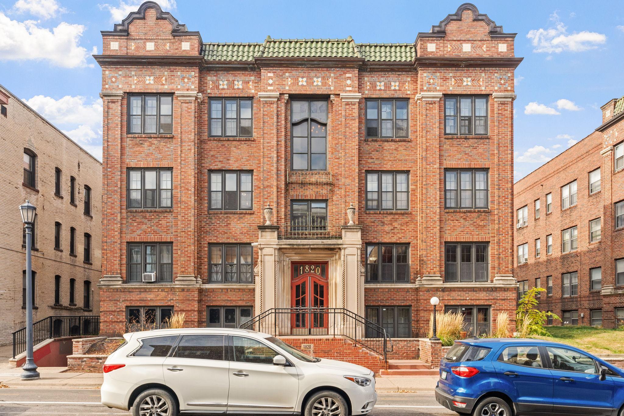 1820 1st Avenue S Unit: 102