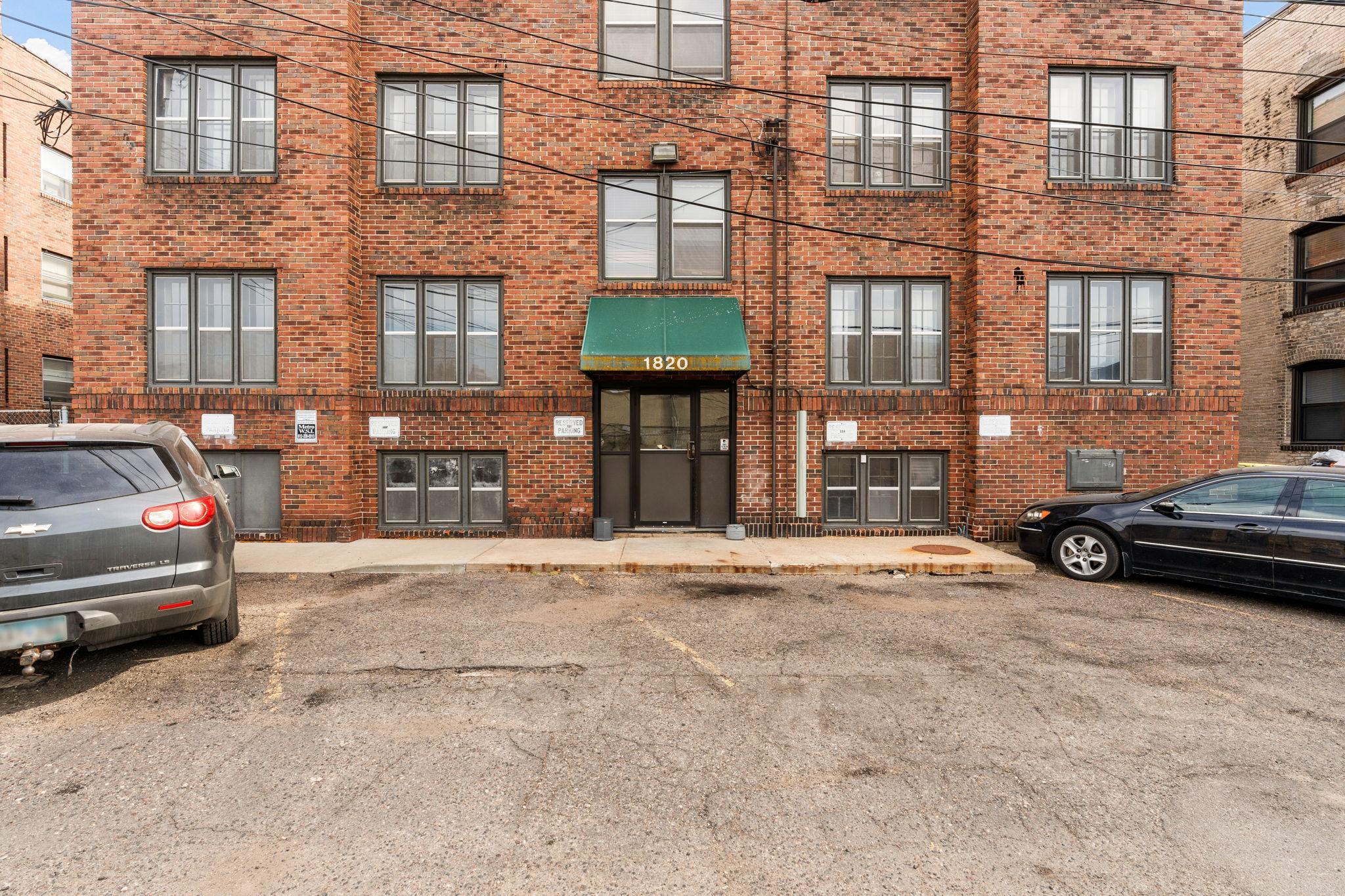 1820 1st Avenue S Unit: 102