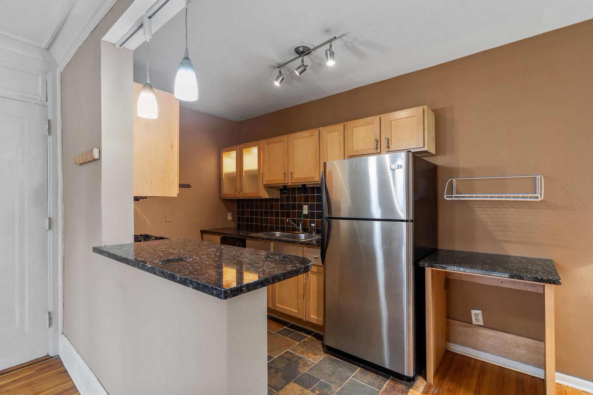 1820 1st Avenue S Unit: 102
