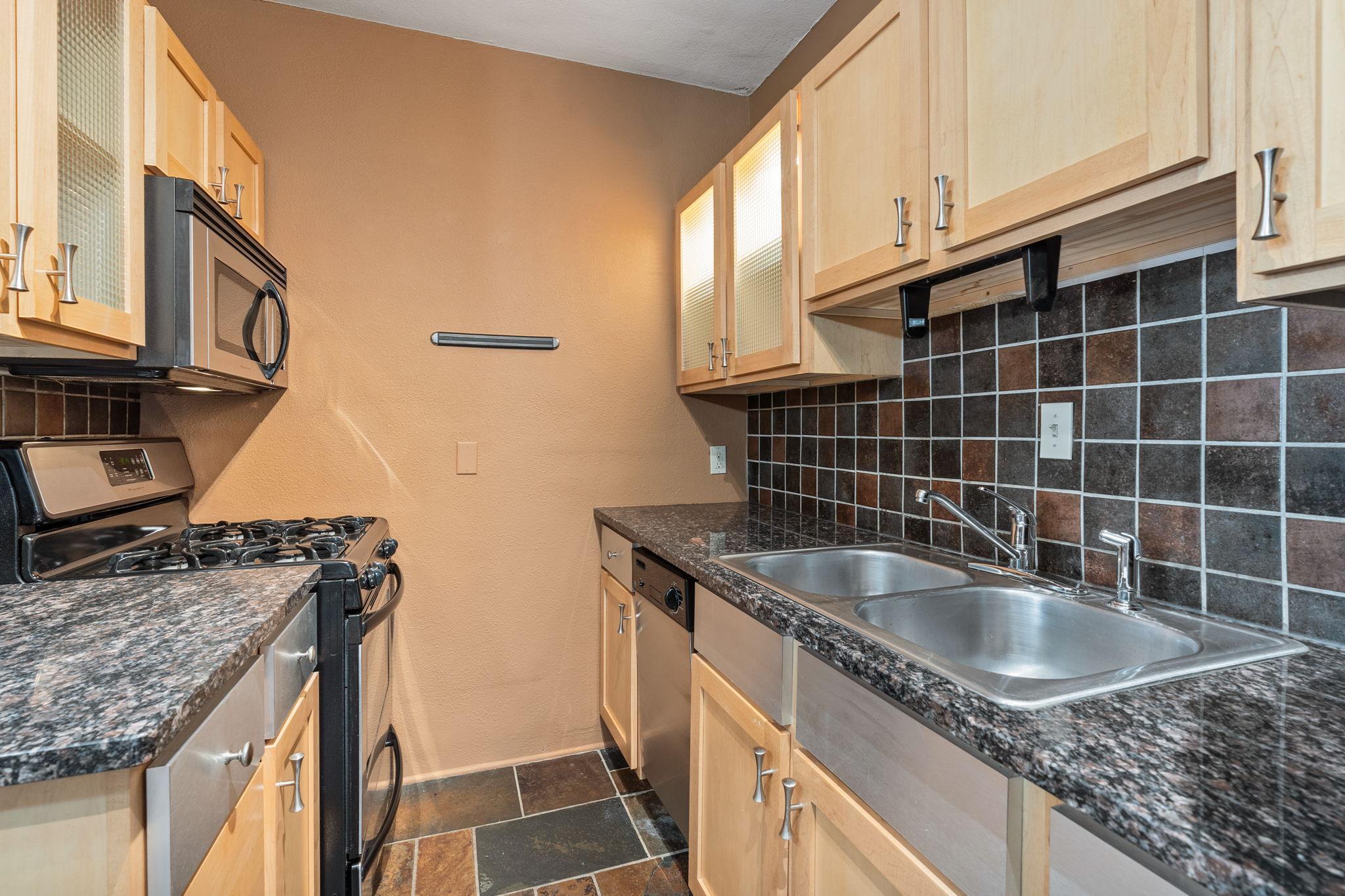 1820 1st Avenue S Unit: 102