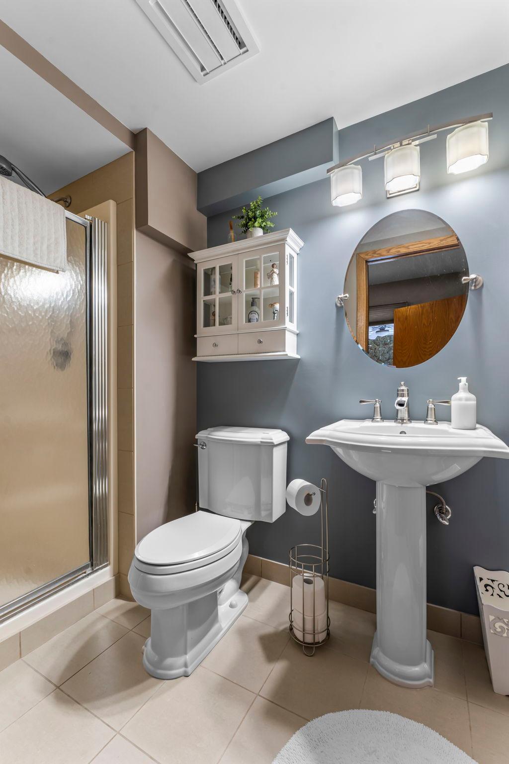 4890 Cottonwood Lane N