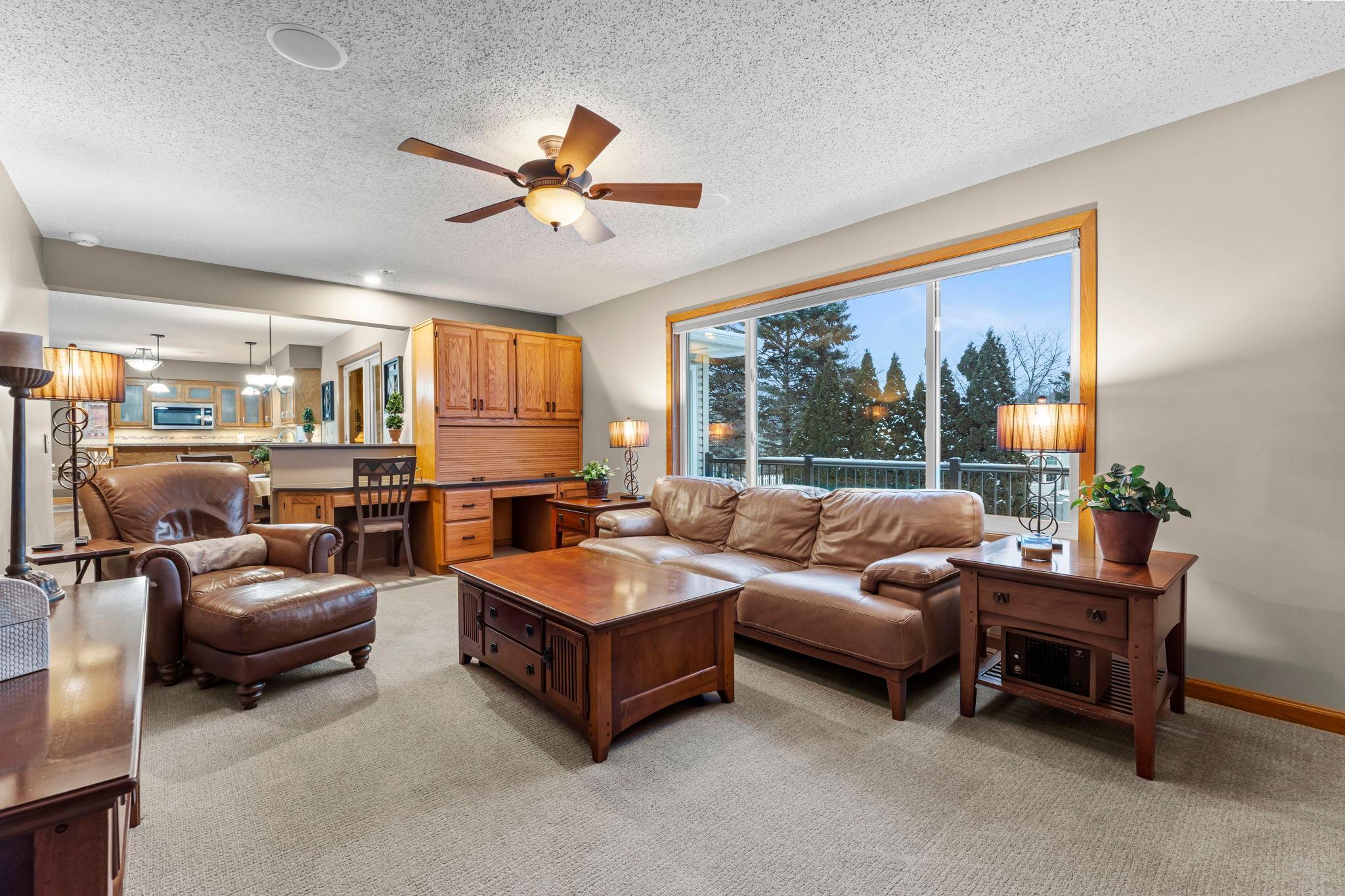 4890 Cottonwood Lane N