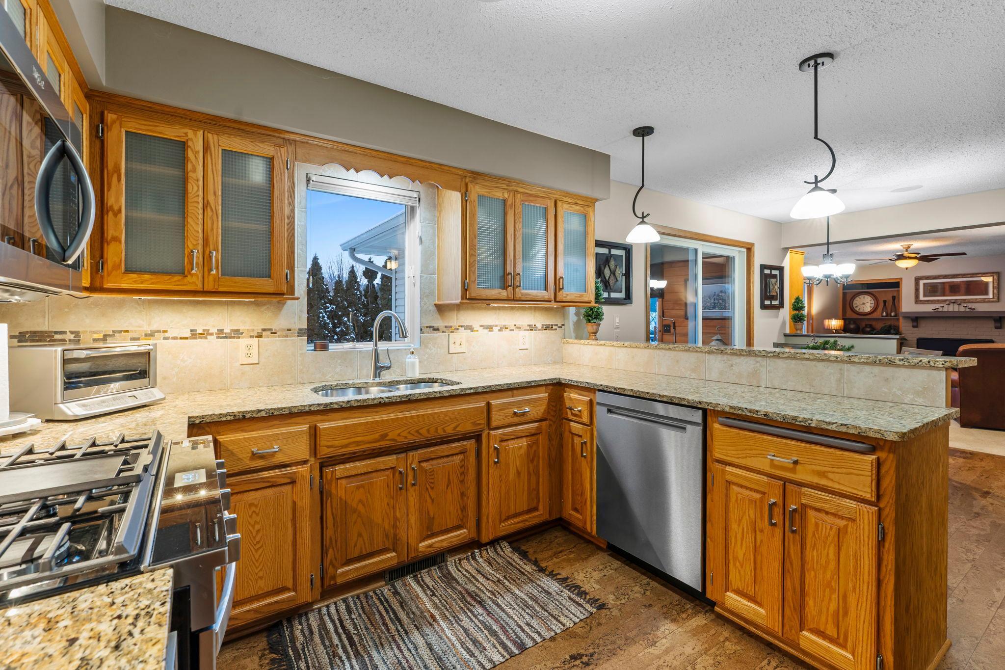 4890 Cottonwood Lane N