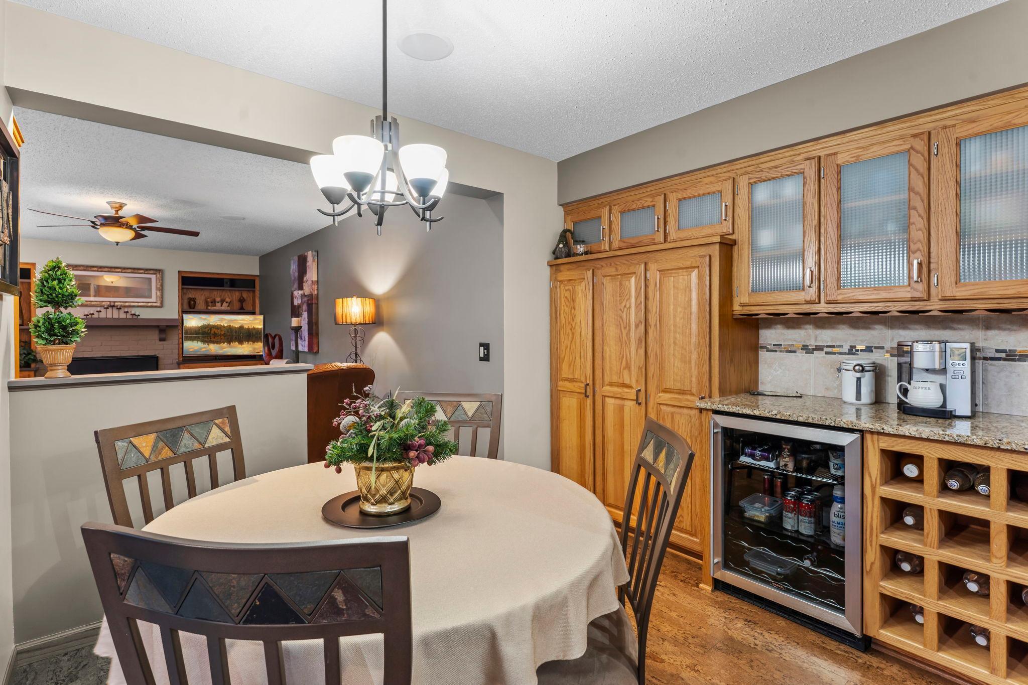 4890 Cottonwood Lane N