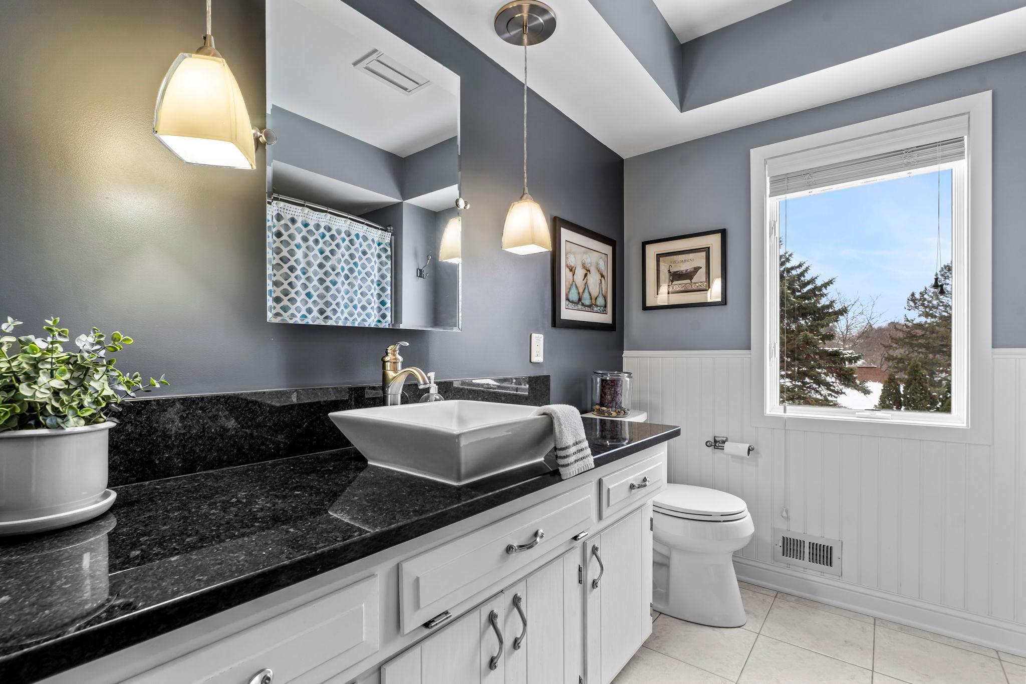 4890 Cottonwood Lane N