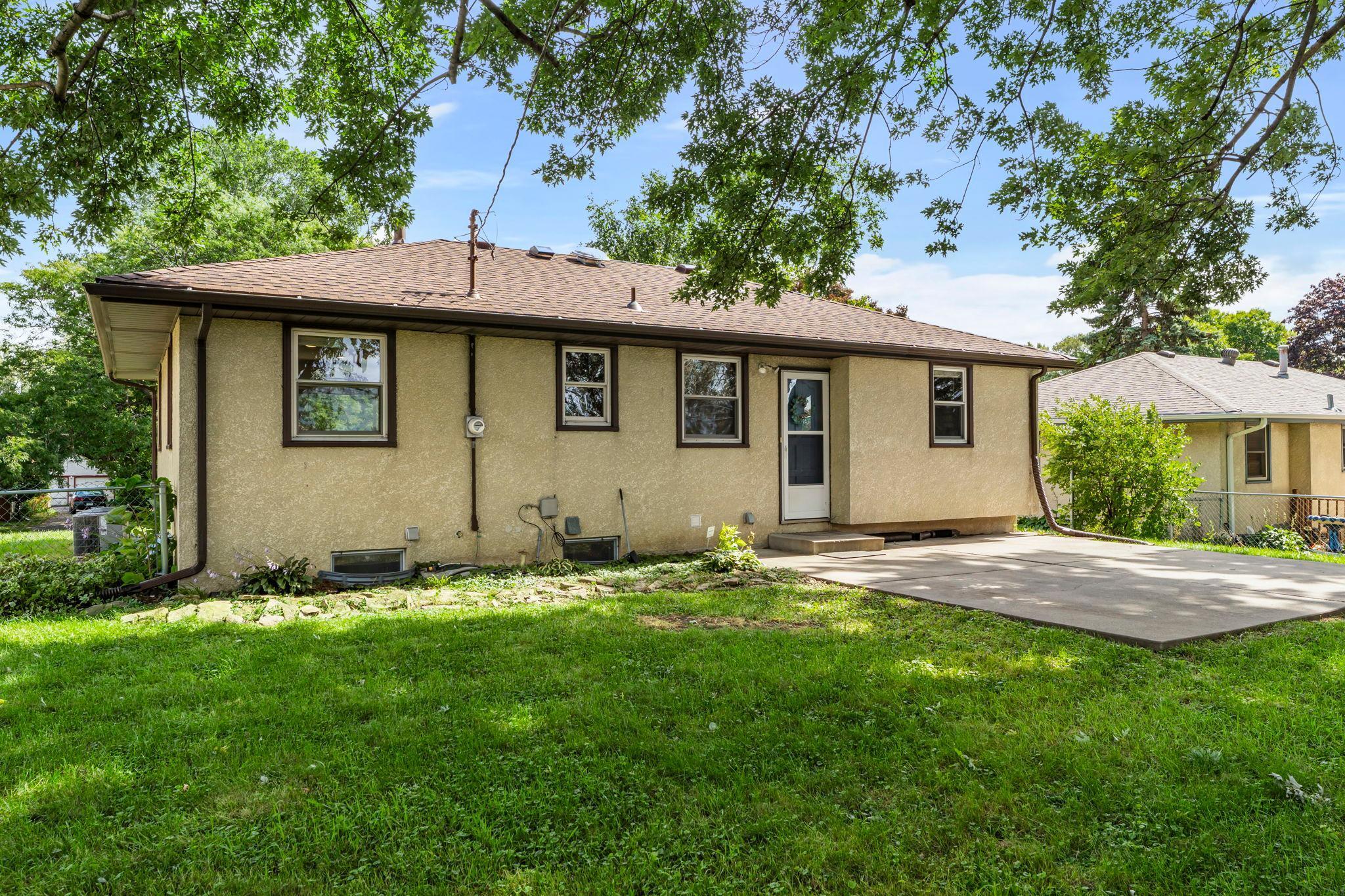 4324 Royce Street NE