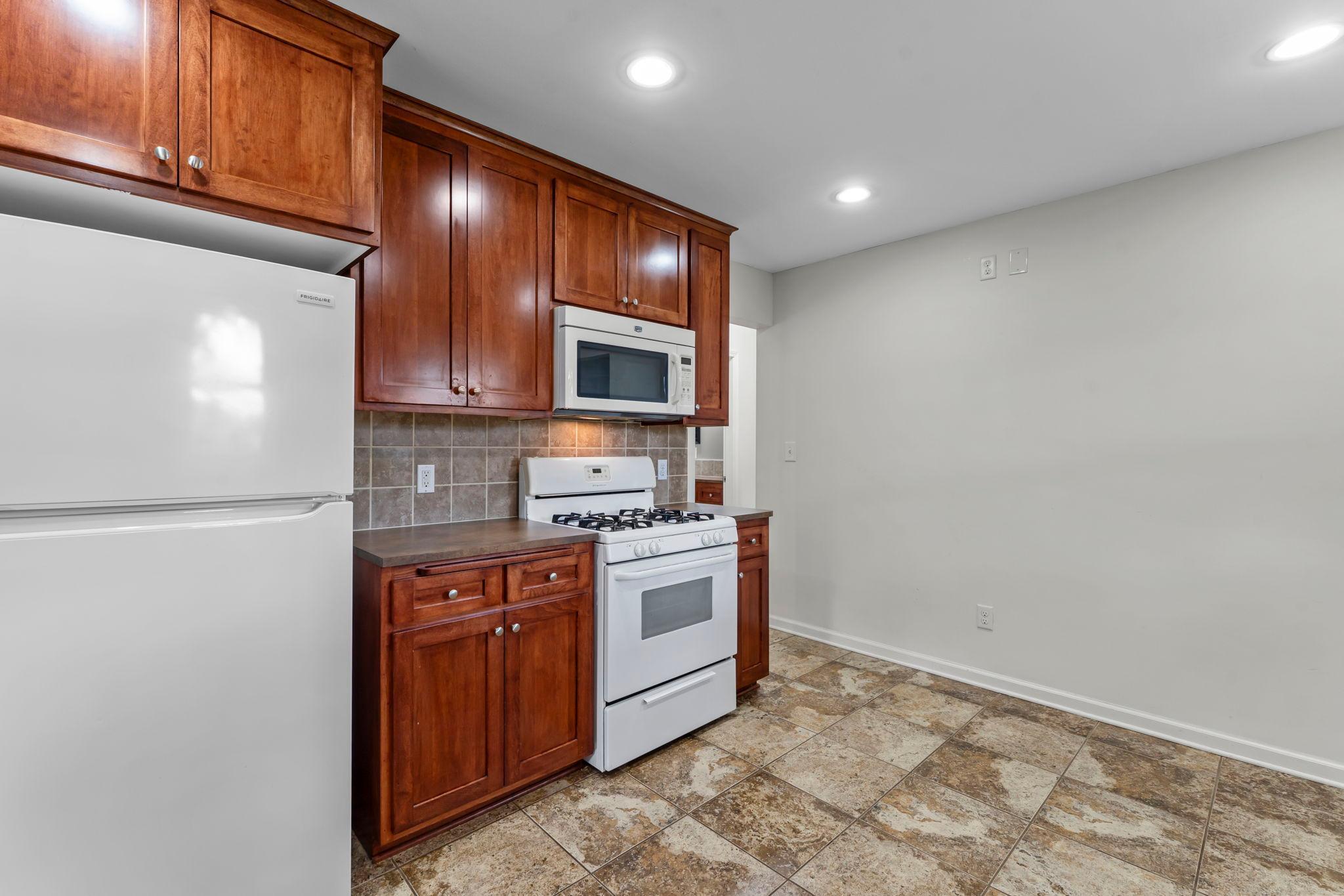 4324 Royce Street NE