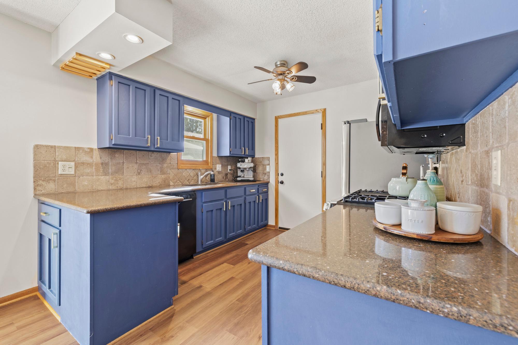 13713 James Avenue S