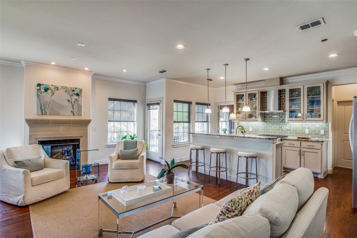 4108 Emerson Avenue Unit: 1