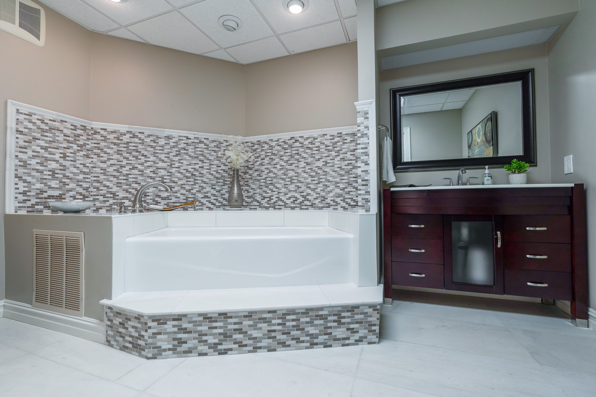 5656 Cedar Ridge Drive