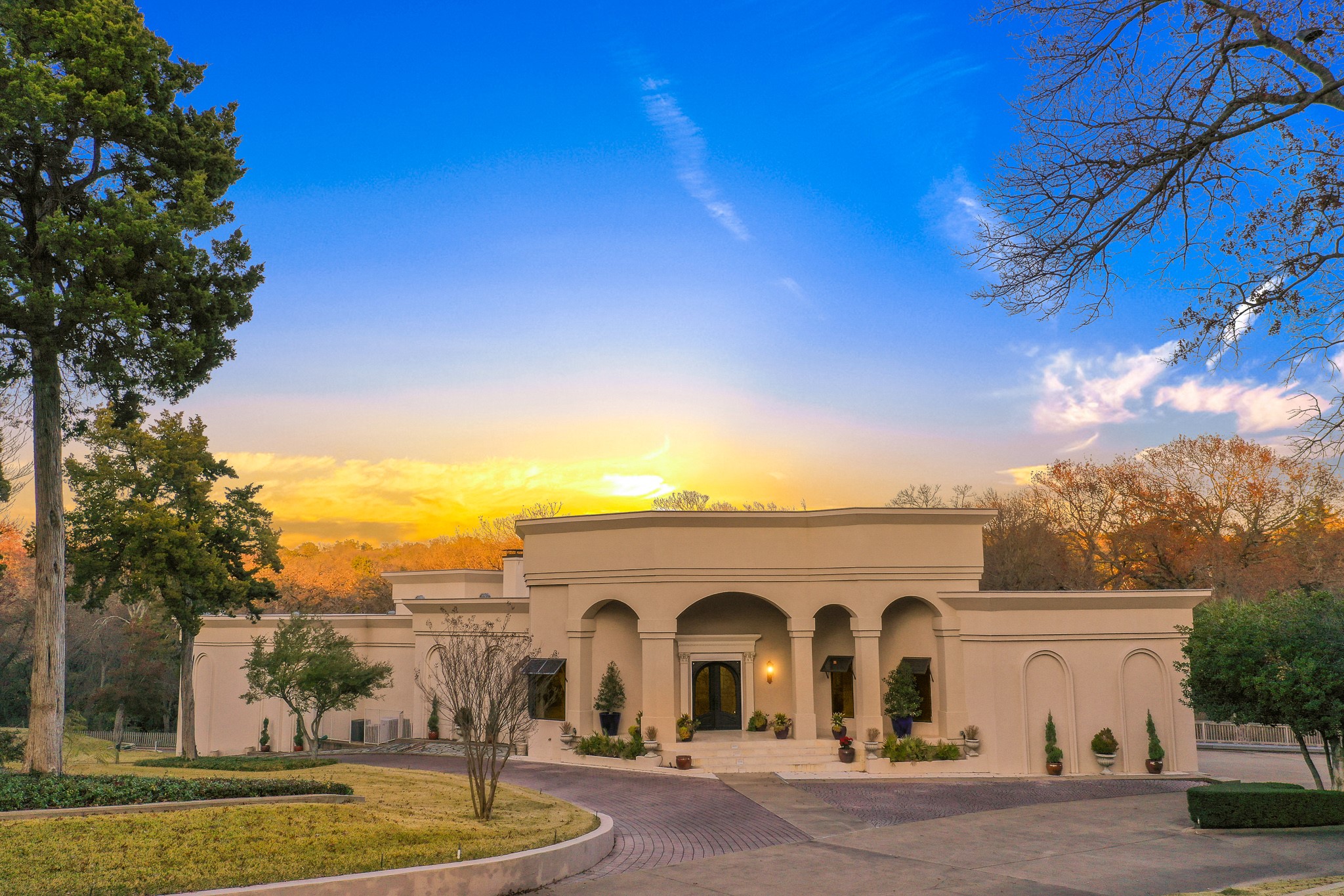 5656 Cedar Ridge Drive