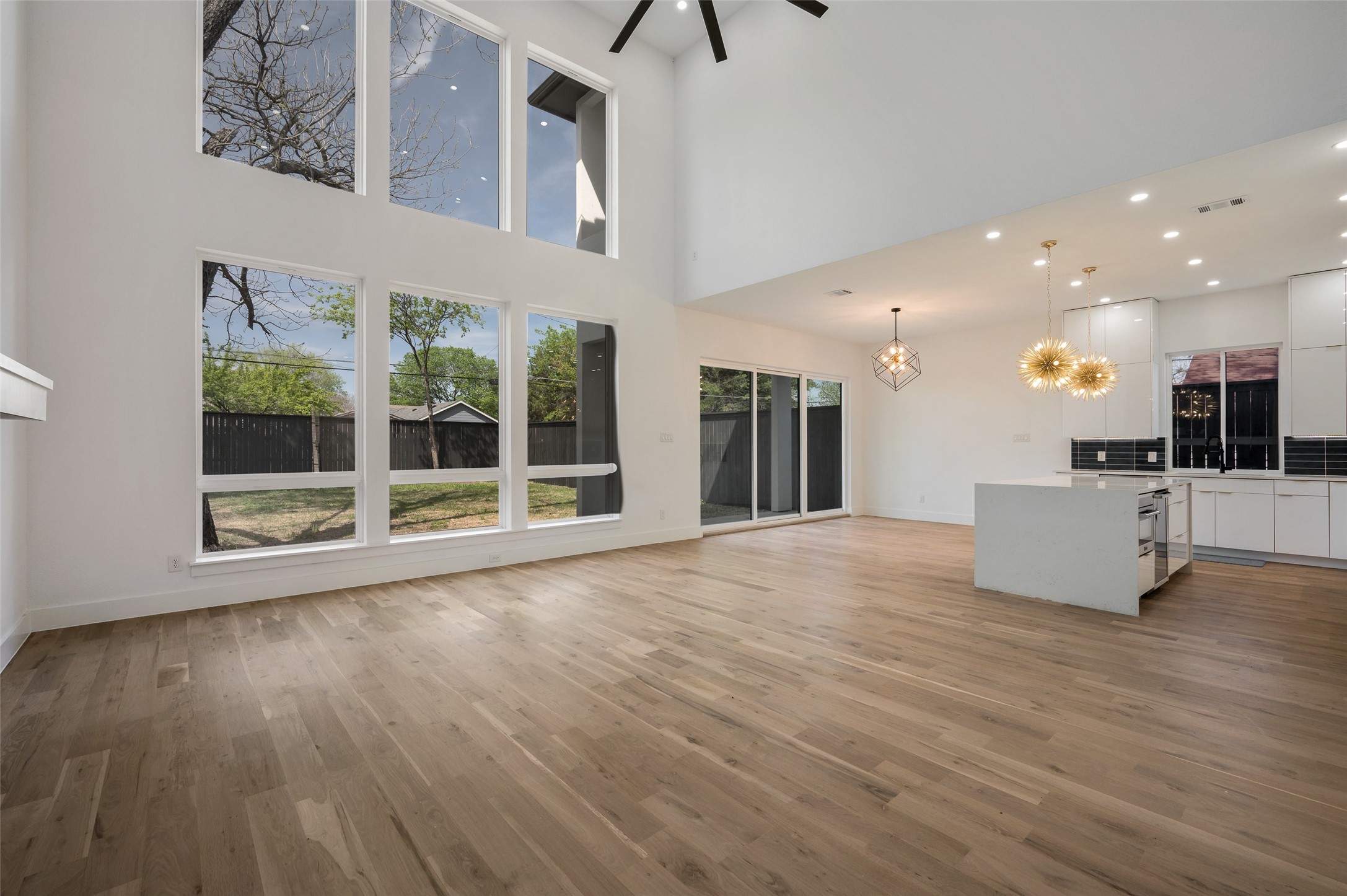 1115 Newport Avenue