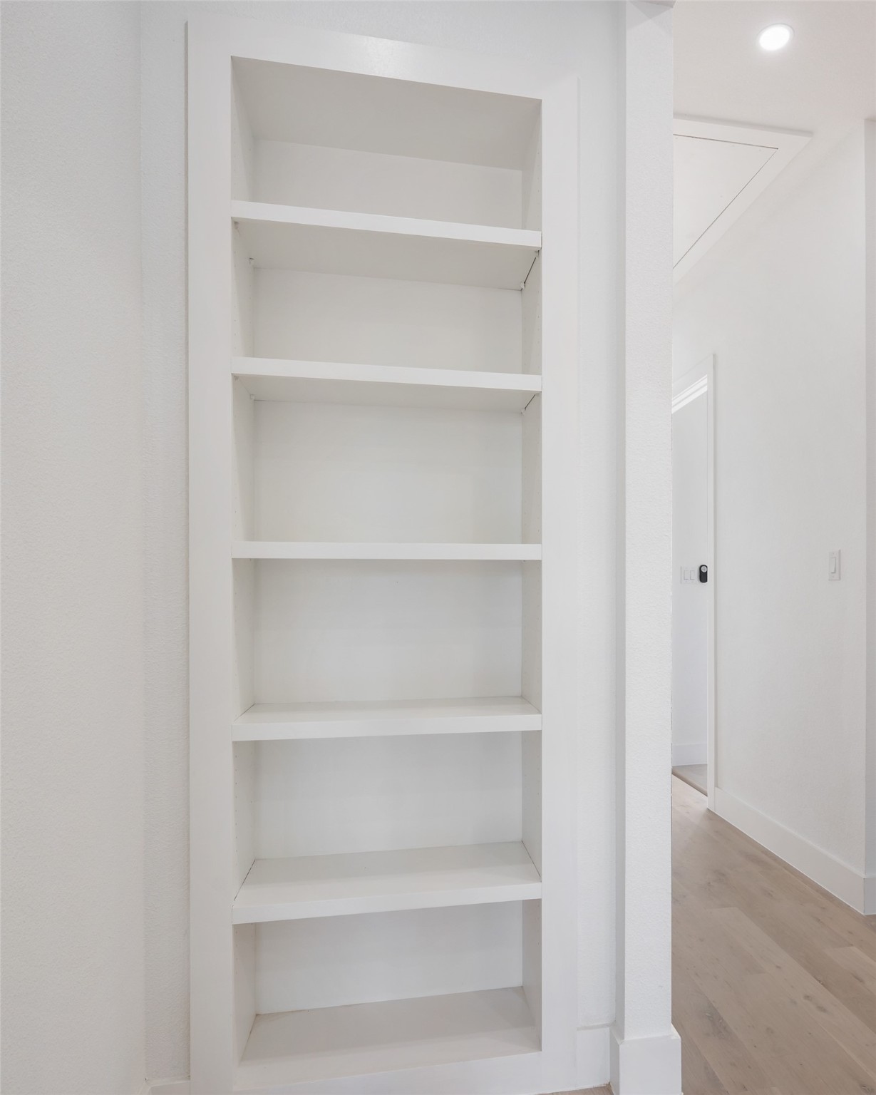 1115 Newport Avenue