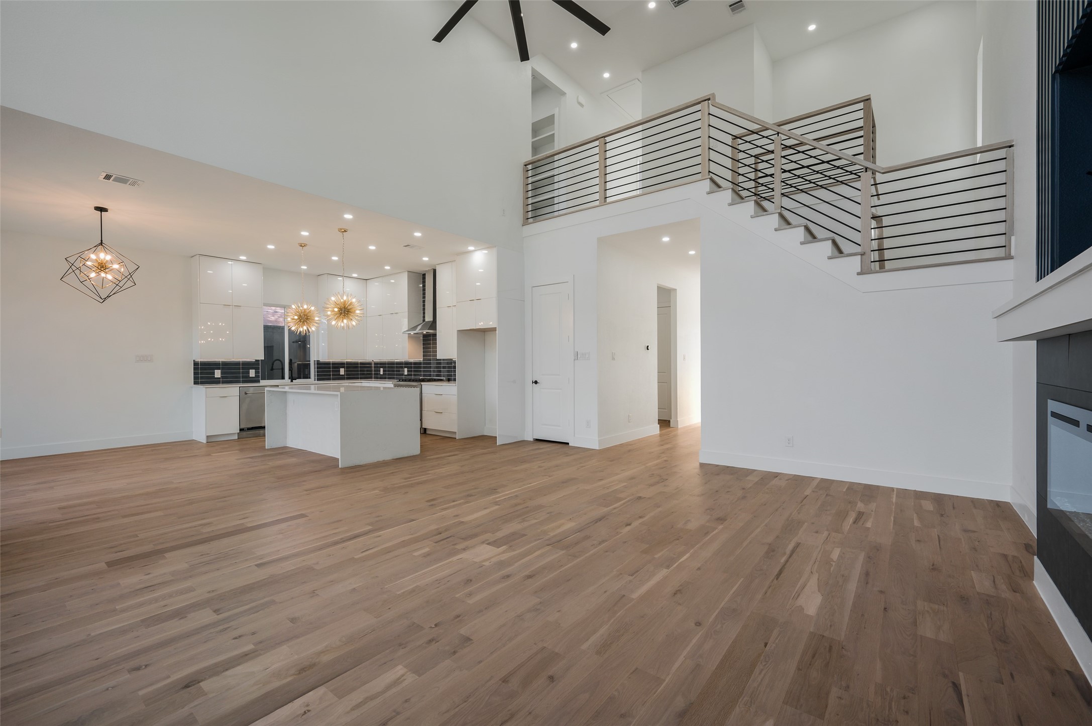 1115 Newport Avenue
