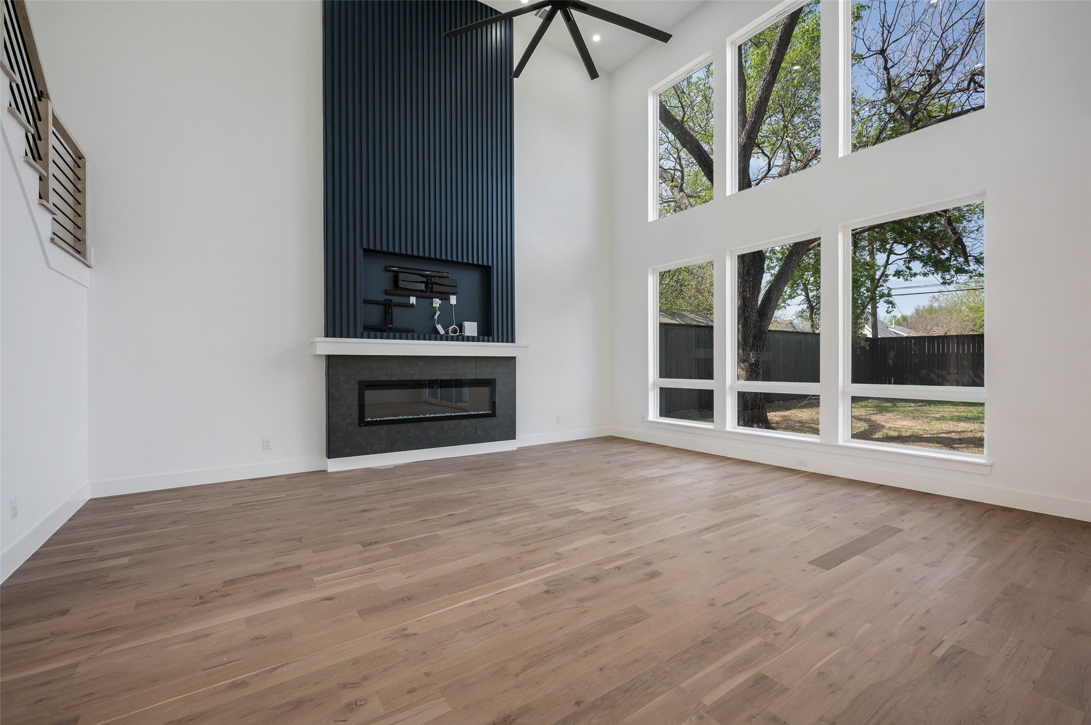 1115 Newport Avenue