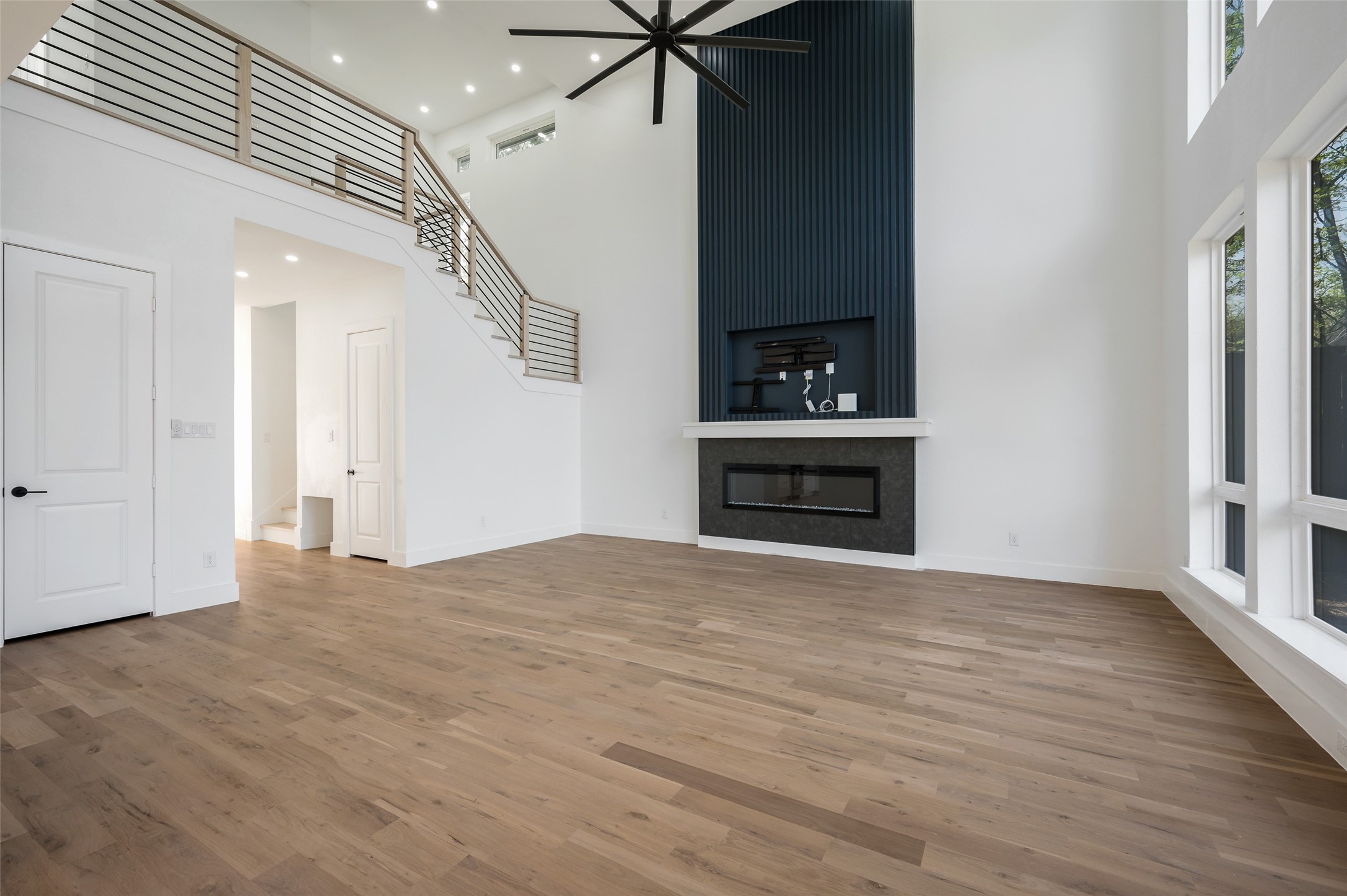 1115 Newport Avenue