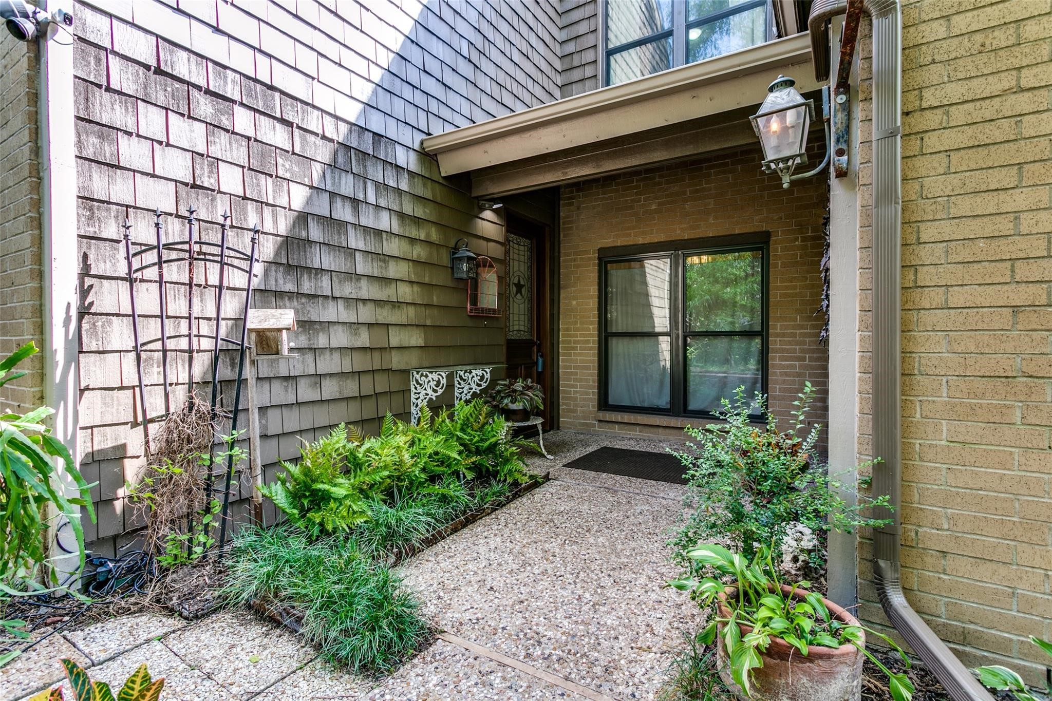 15615 Preston Road Unit: 1005