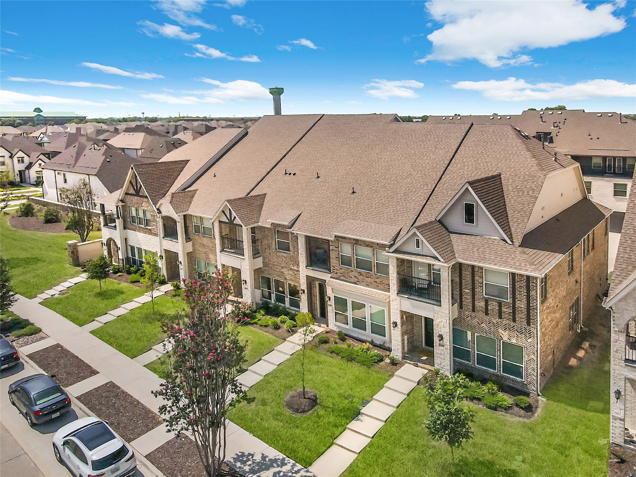 1885 Wittington Place