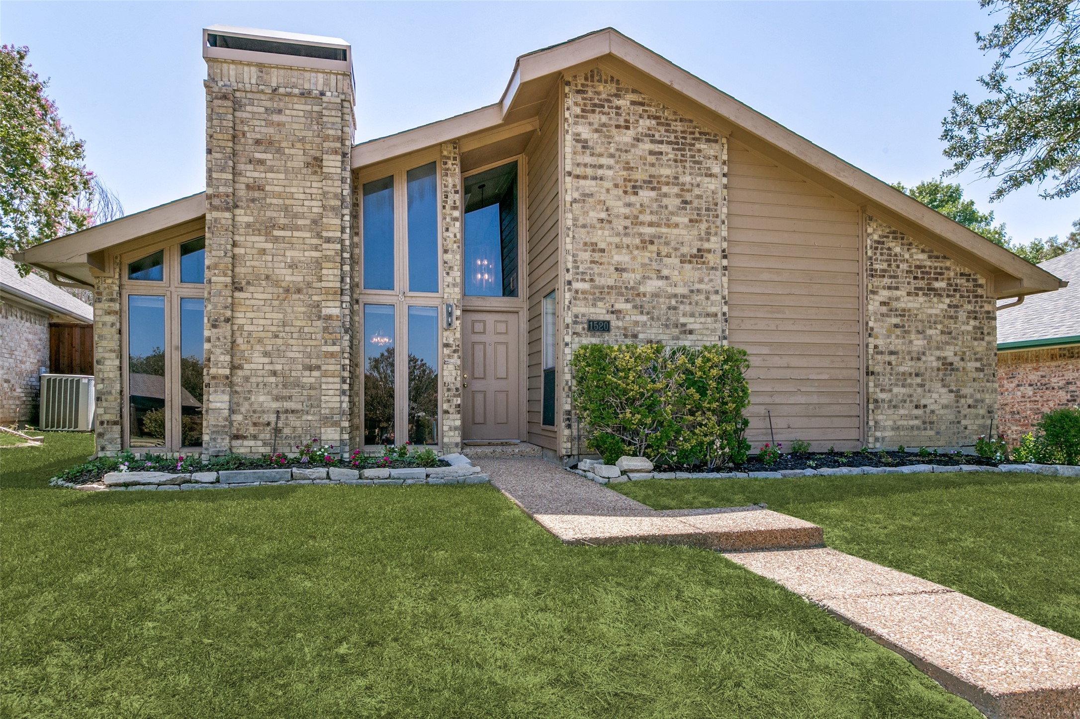 1520 Shonka Drive