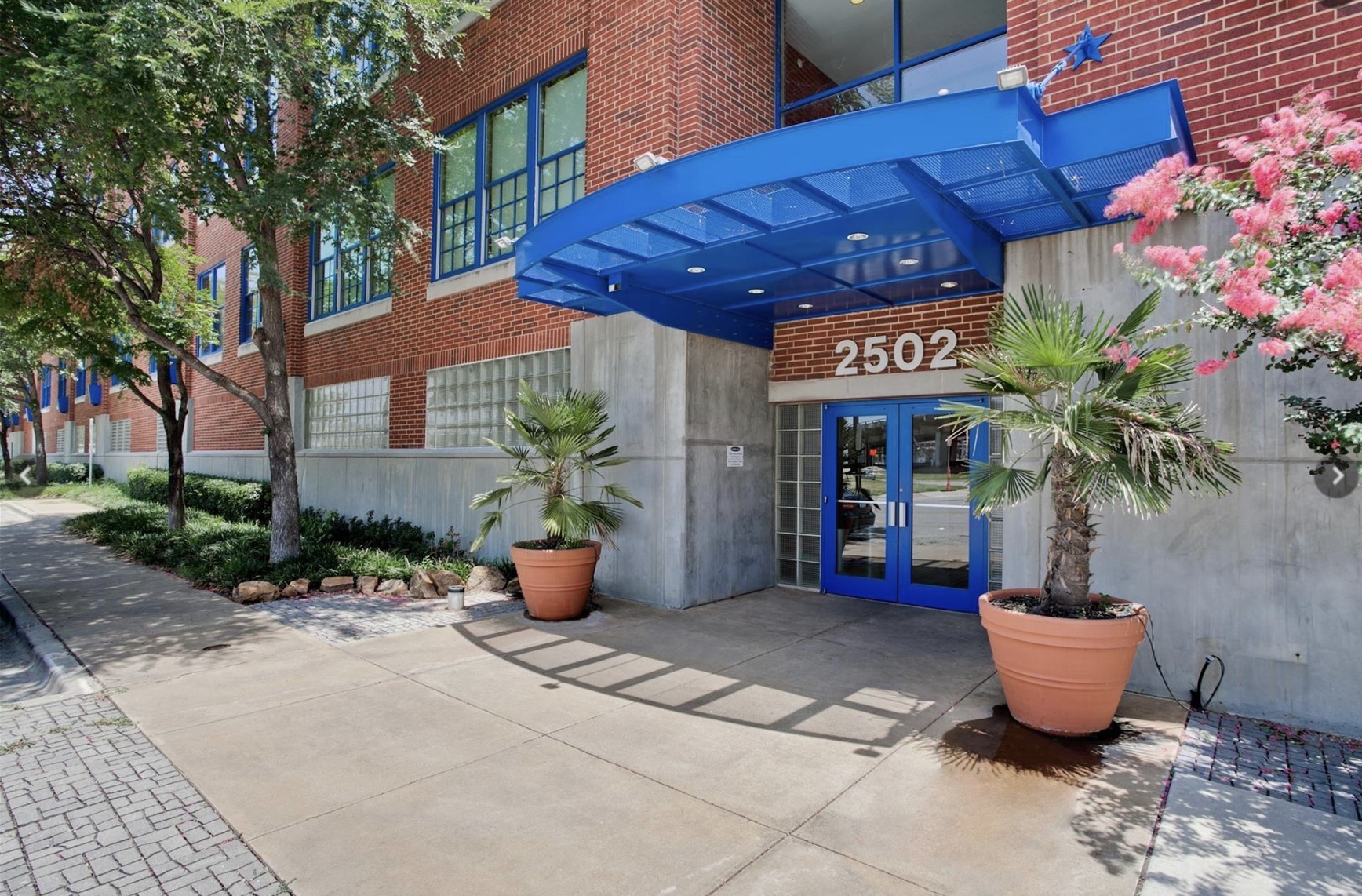 2502 Live Oak Street Unit: 214