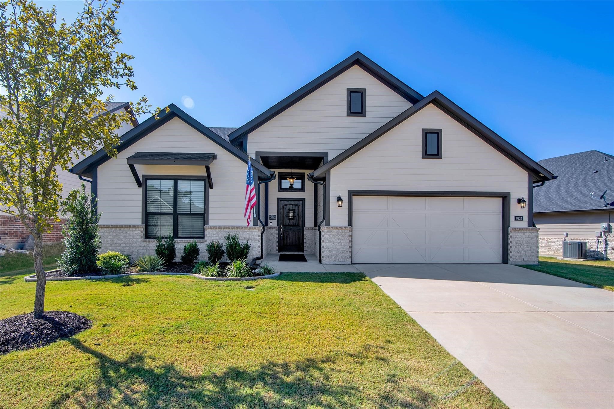 4634 Cormorant Drive