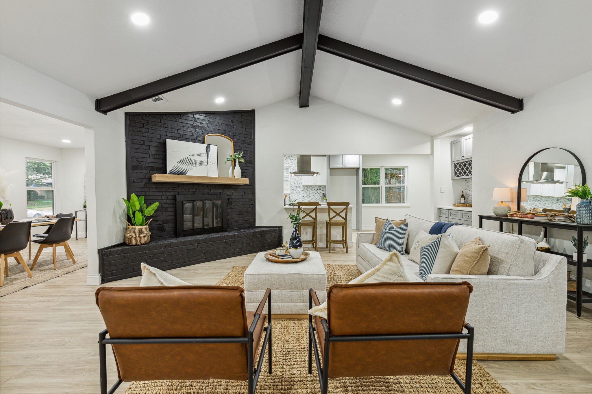 2629 Regal Road