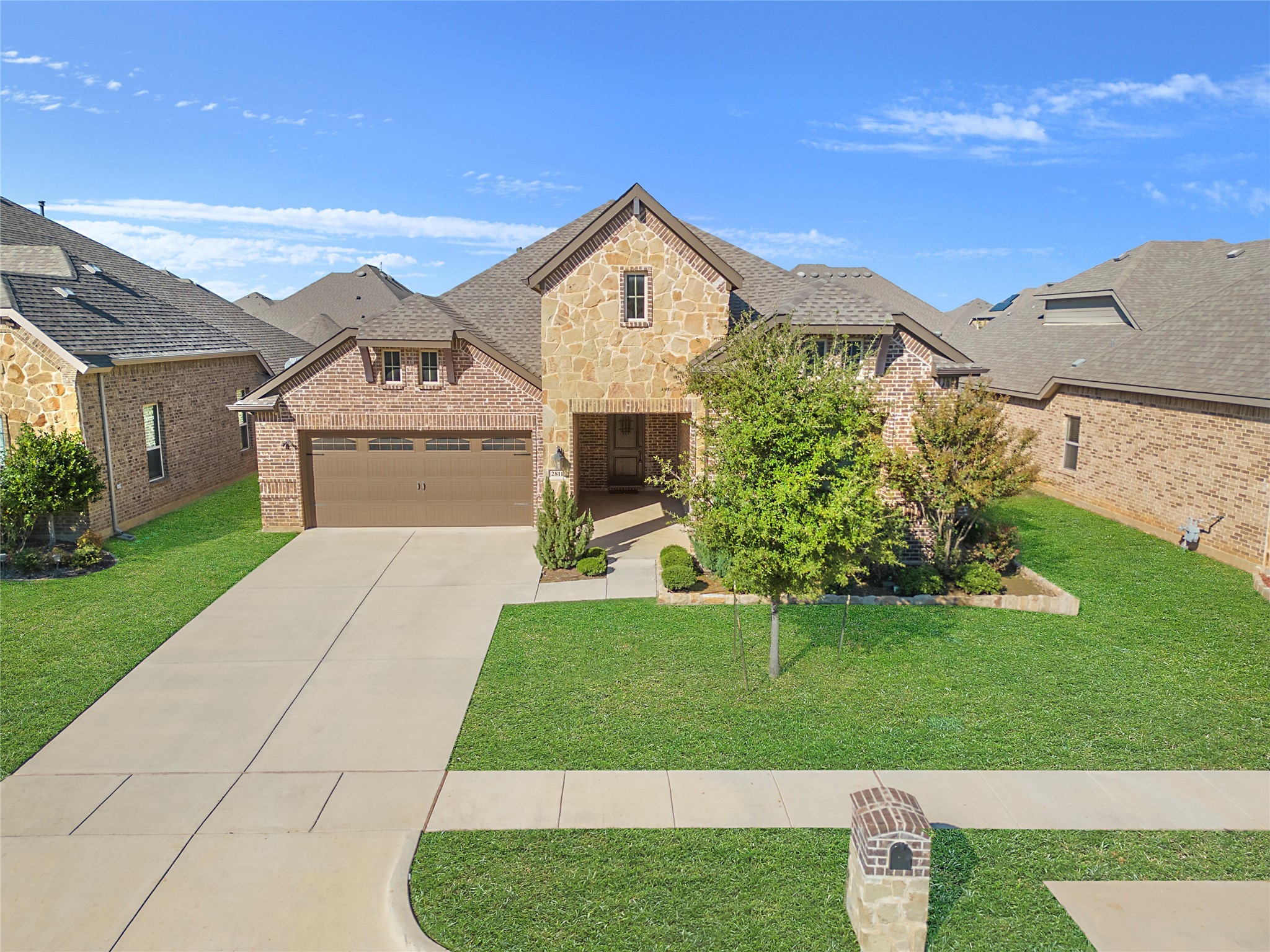 2811 Diamond Ridge Drive