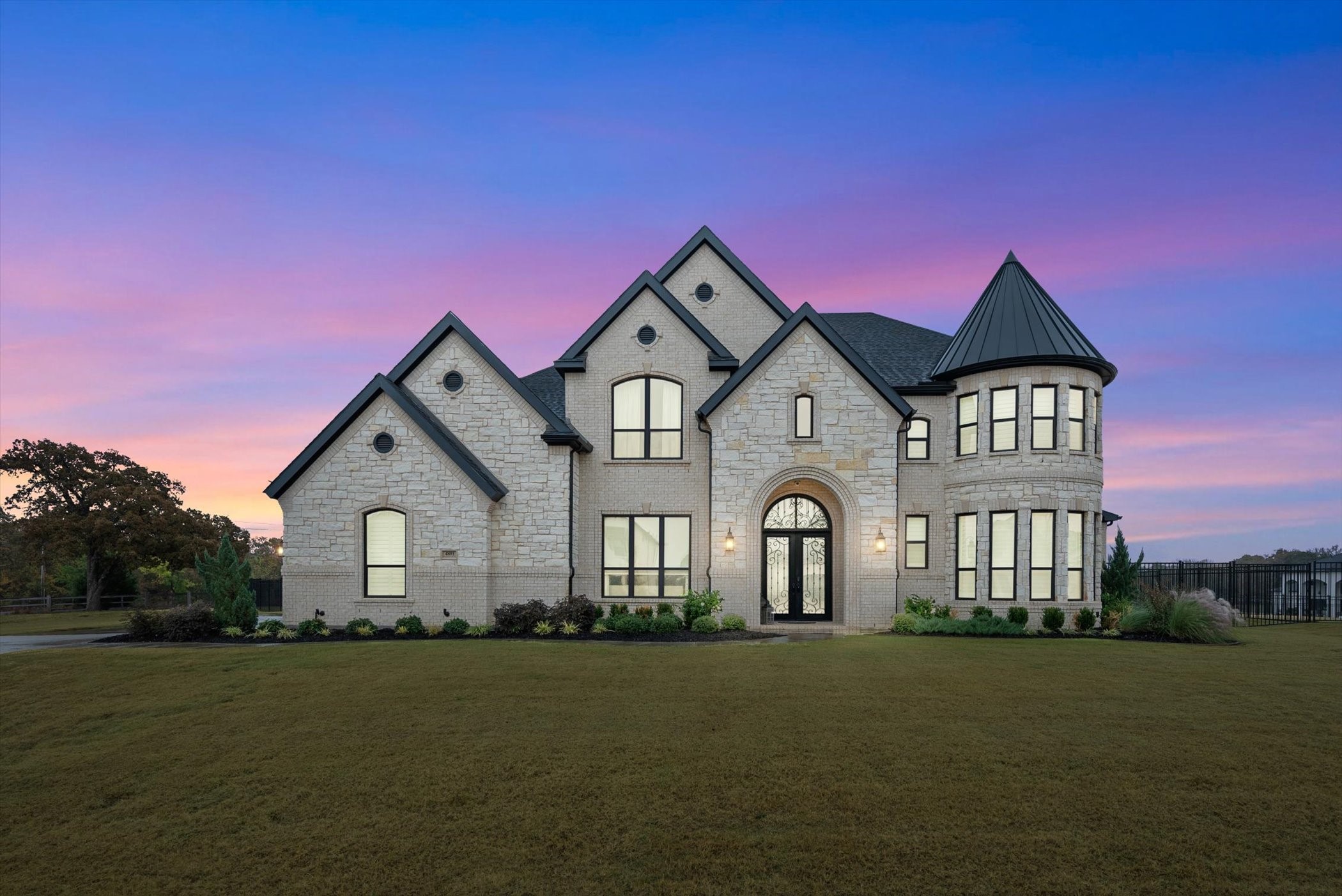 4801 Hollandsworth Court
