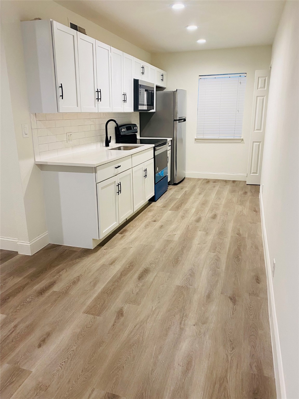 5003 Bryan Street Unit: 5