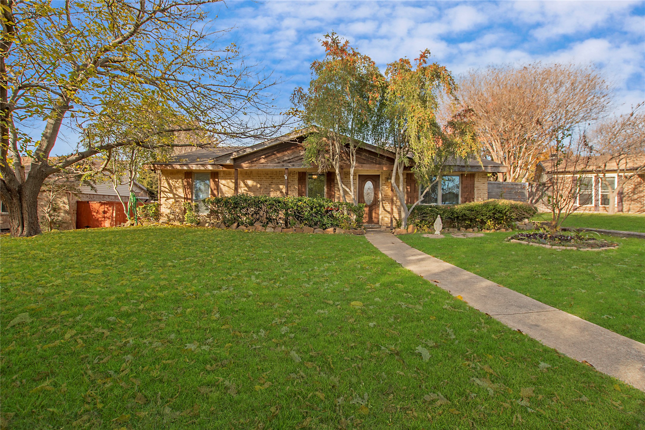 10835 Hayfield Drive