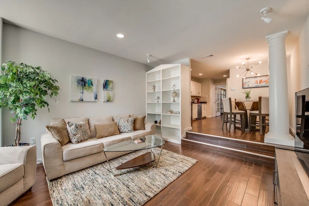 4241 Buena Vista Street Unit: 12