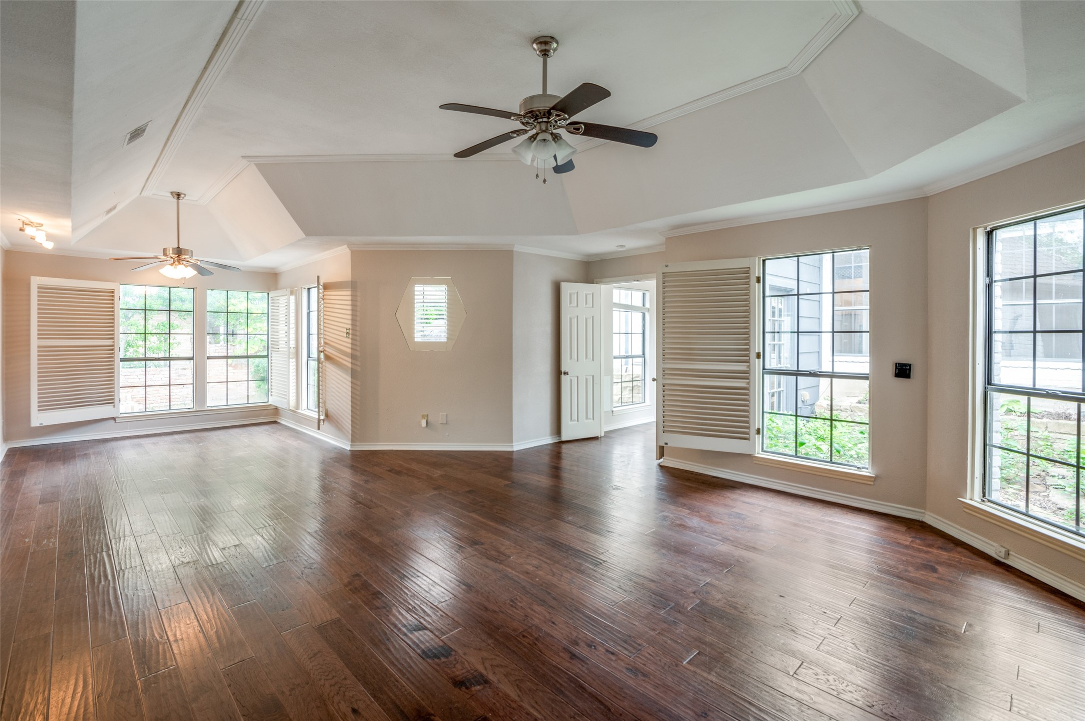 16156 Chalfont Circle