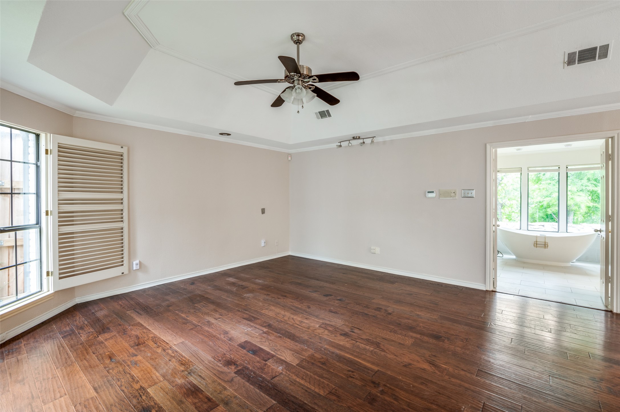 16156 Chalfont Circle