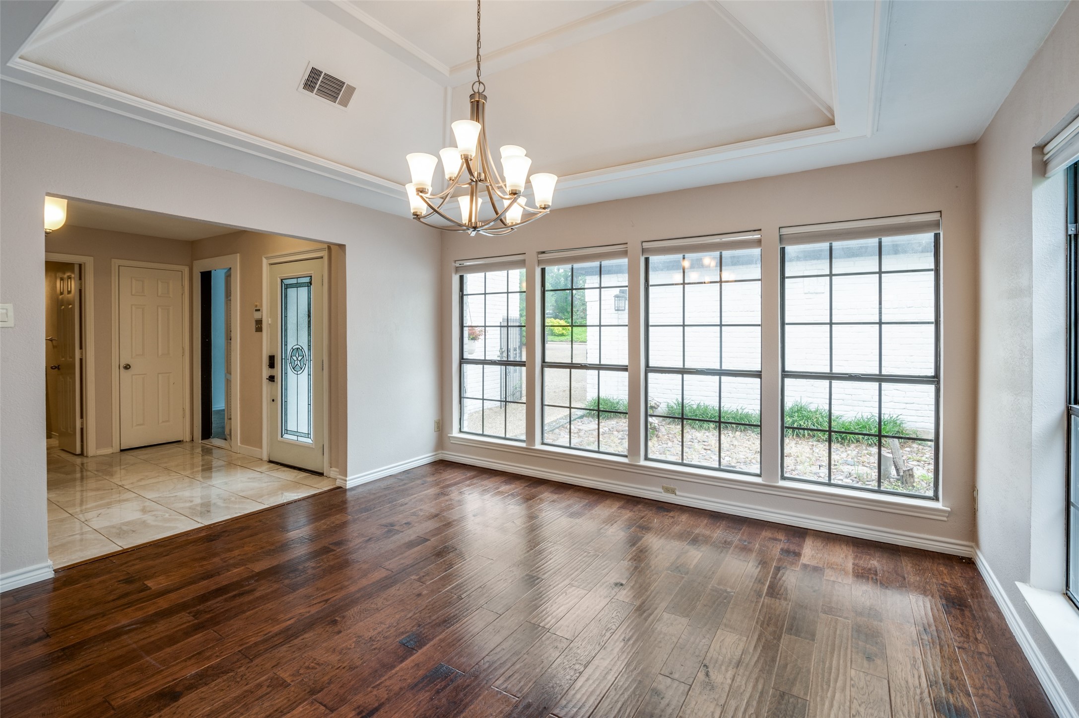 16156 Chalfont Circle