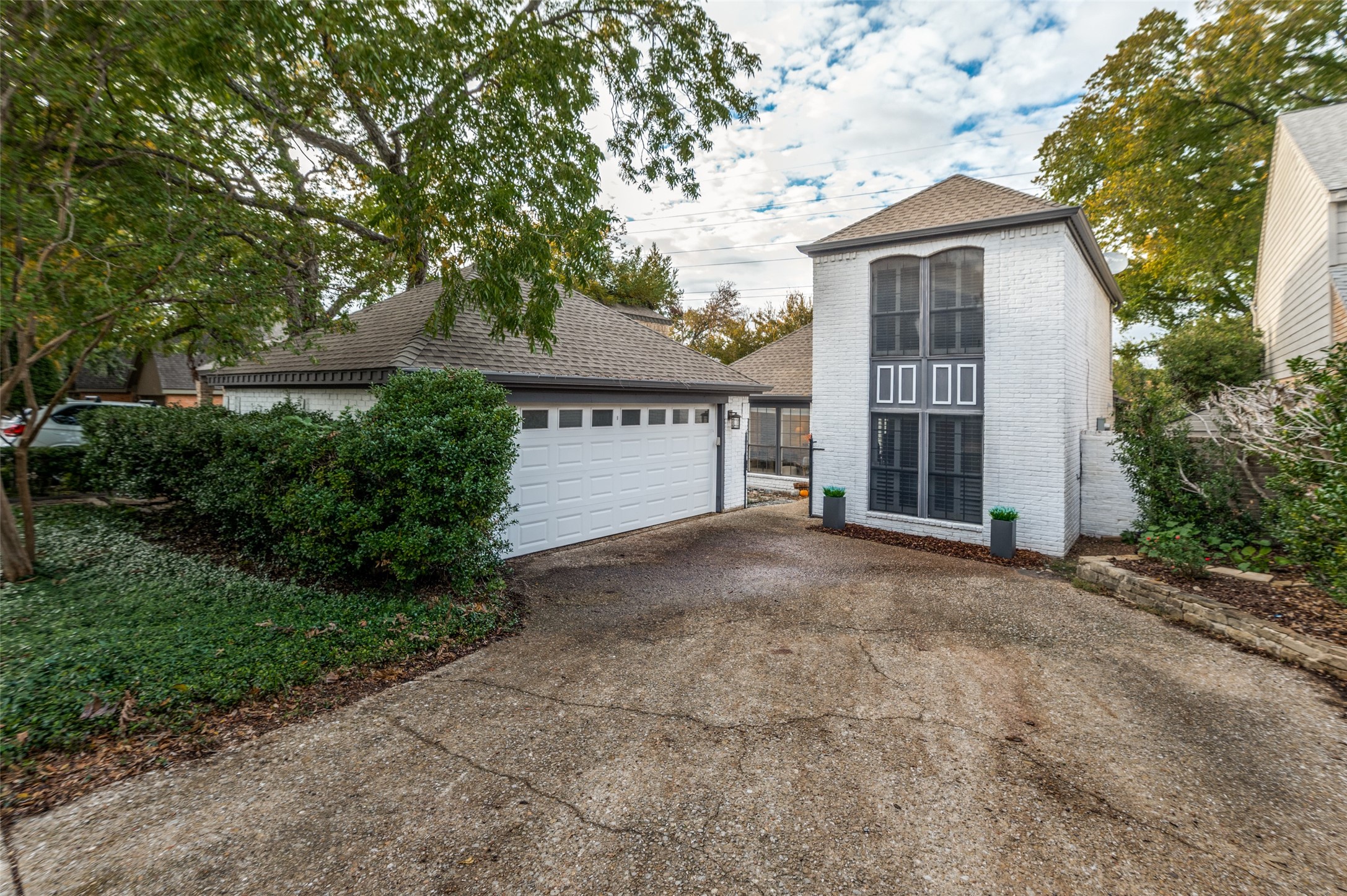 16156 Chalfont Circle