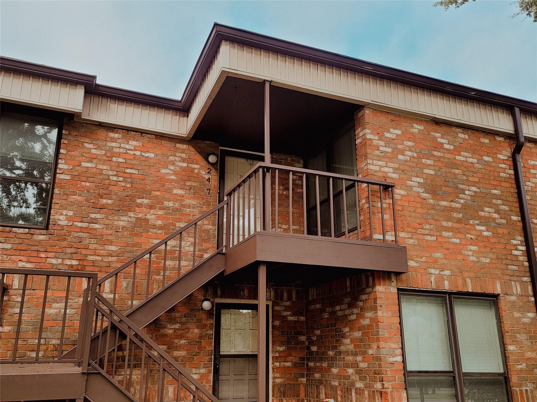 4933 Skillman Street Unit: 247