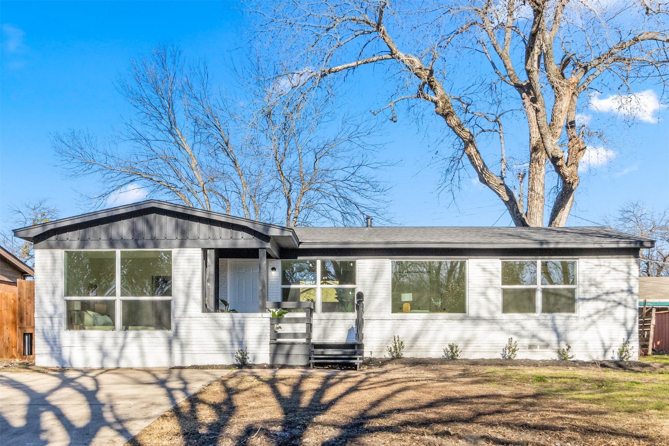 10809 Dunaway Drive