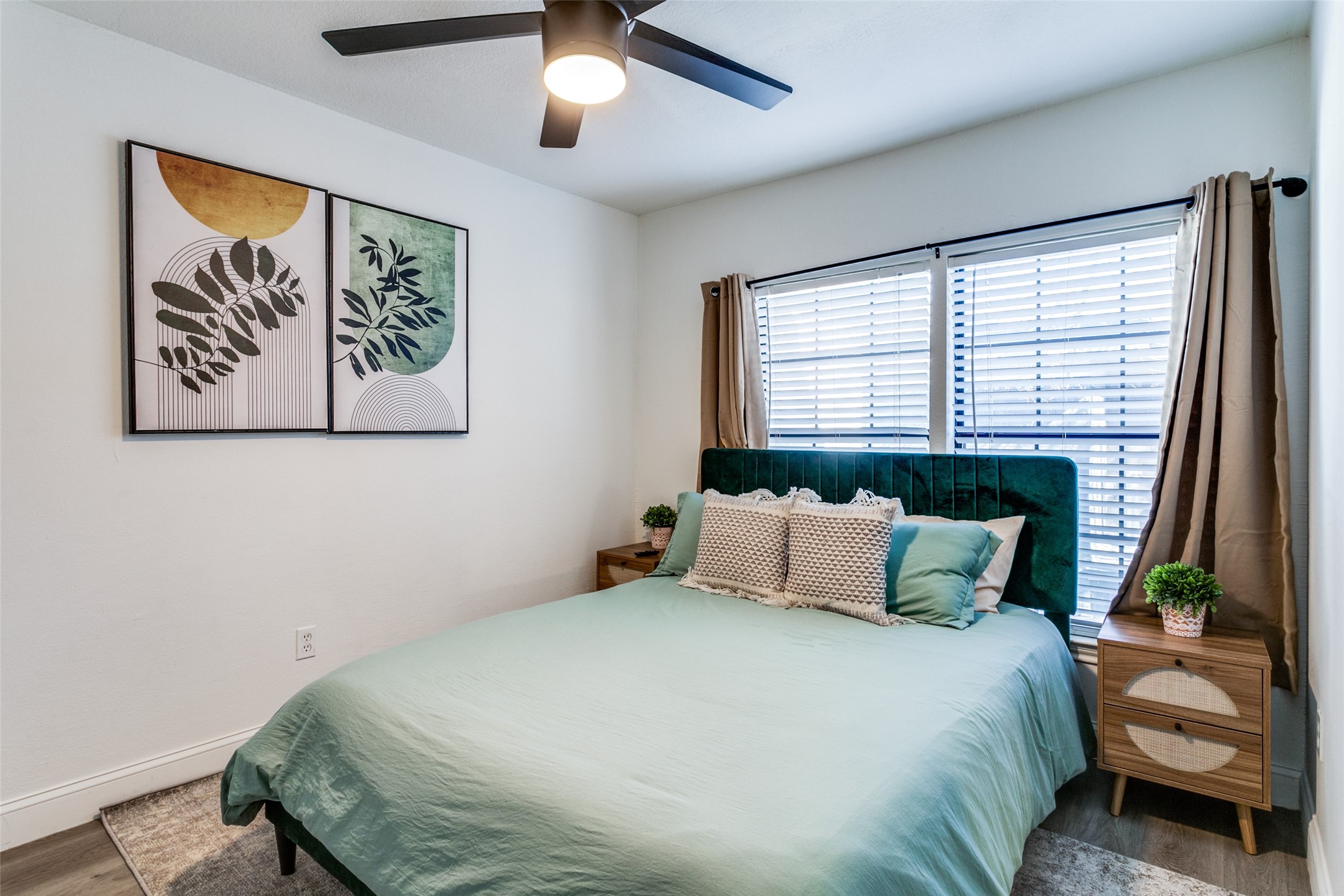 5003 Bryan Street Unit: 12