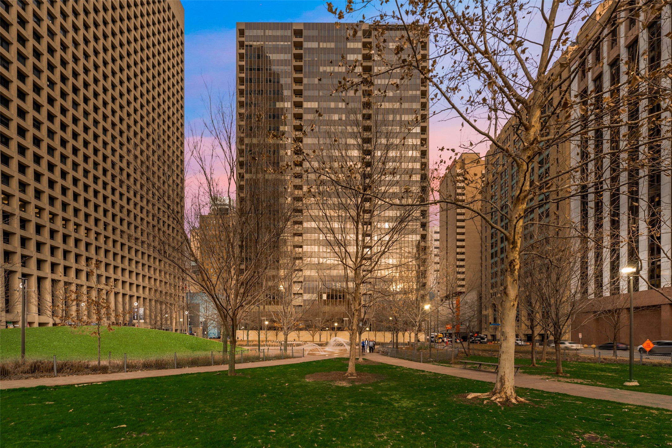 1200 Main Street Unit: 1007