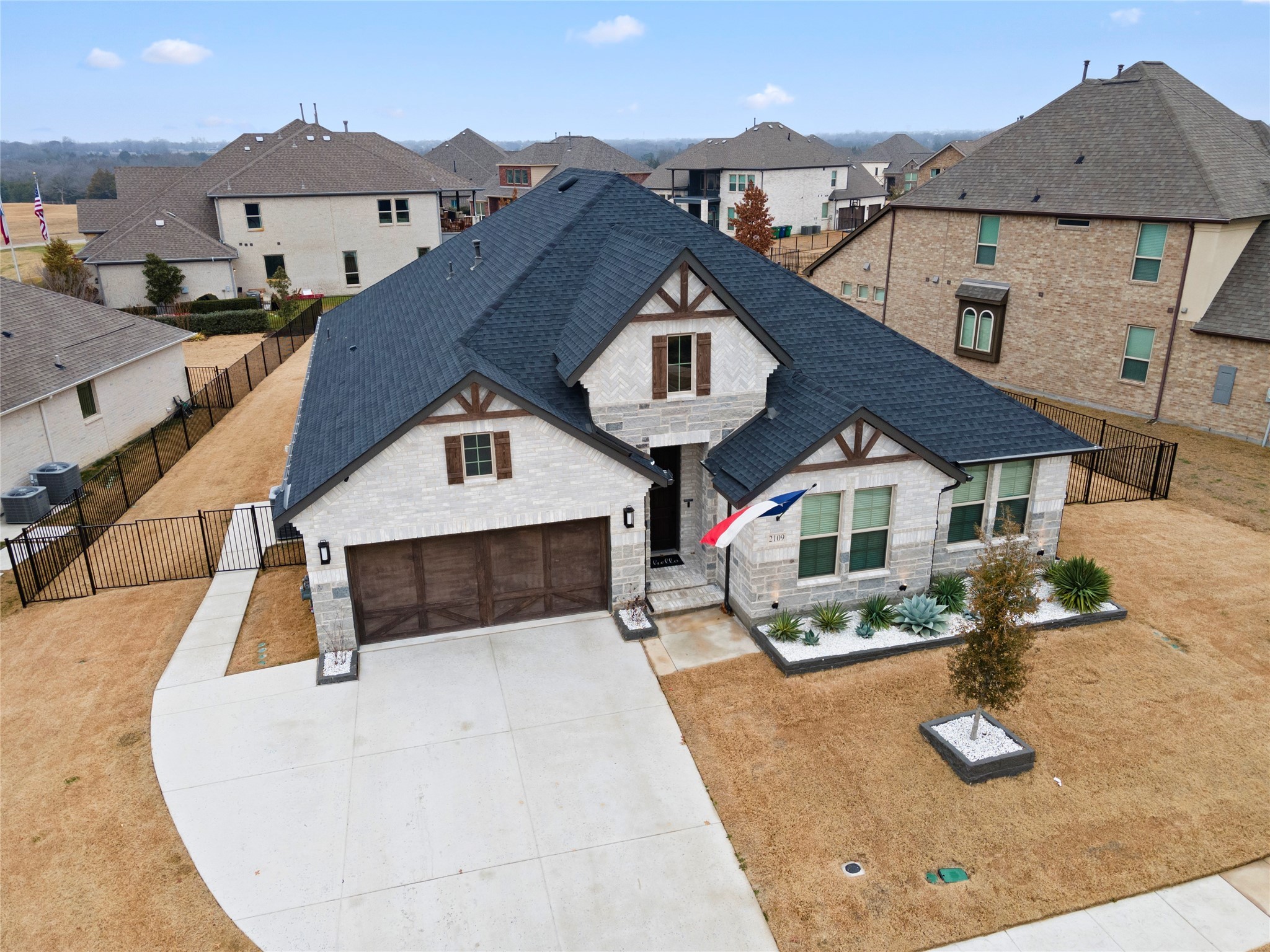 2109 Zurek Lane