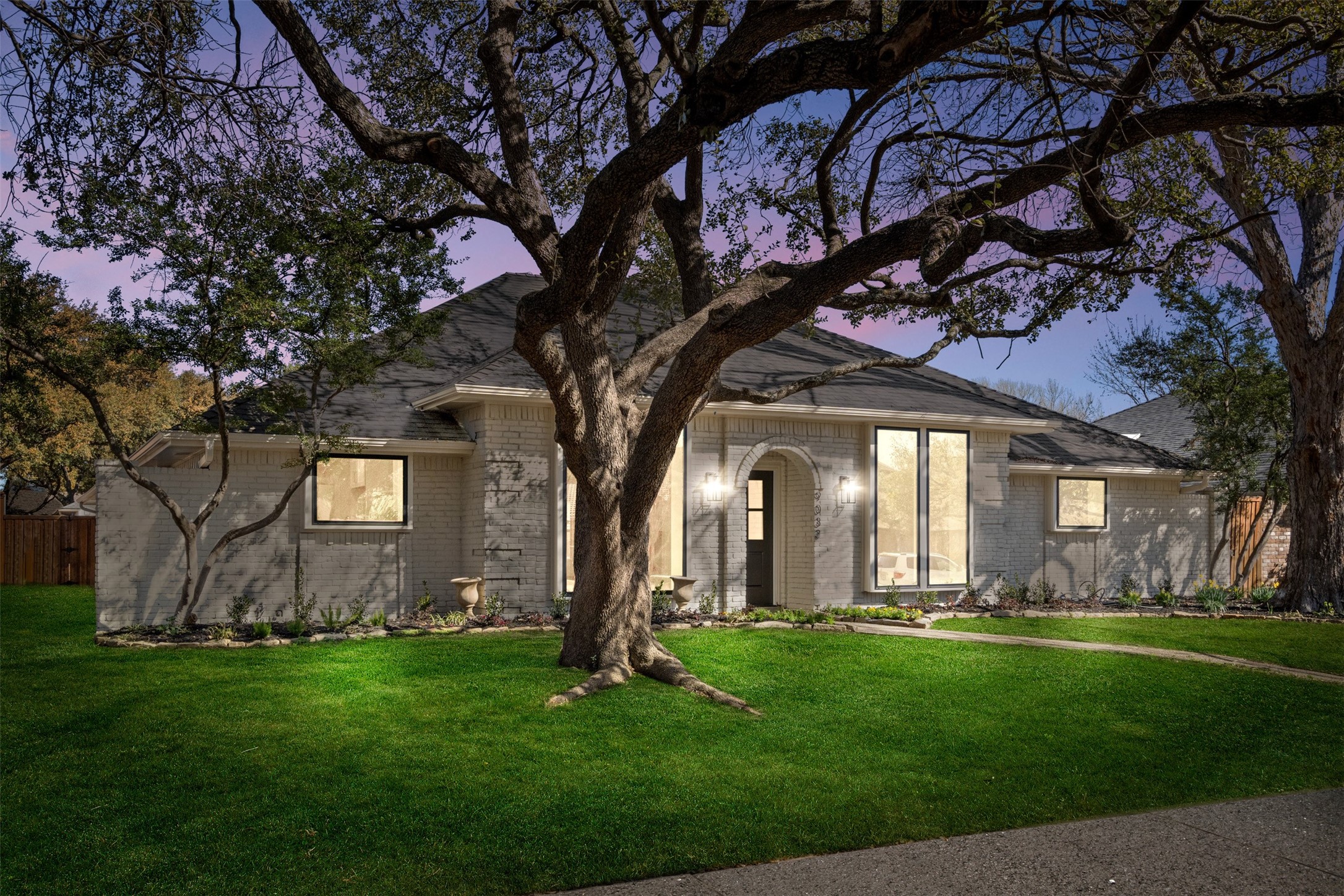9033 Gunnison Drive