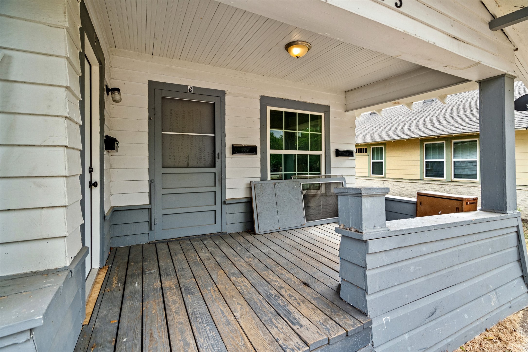 3715 Travis Avenue B