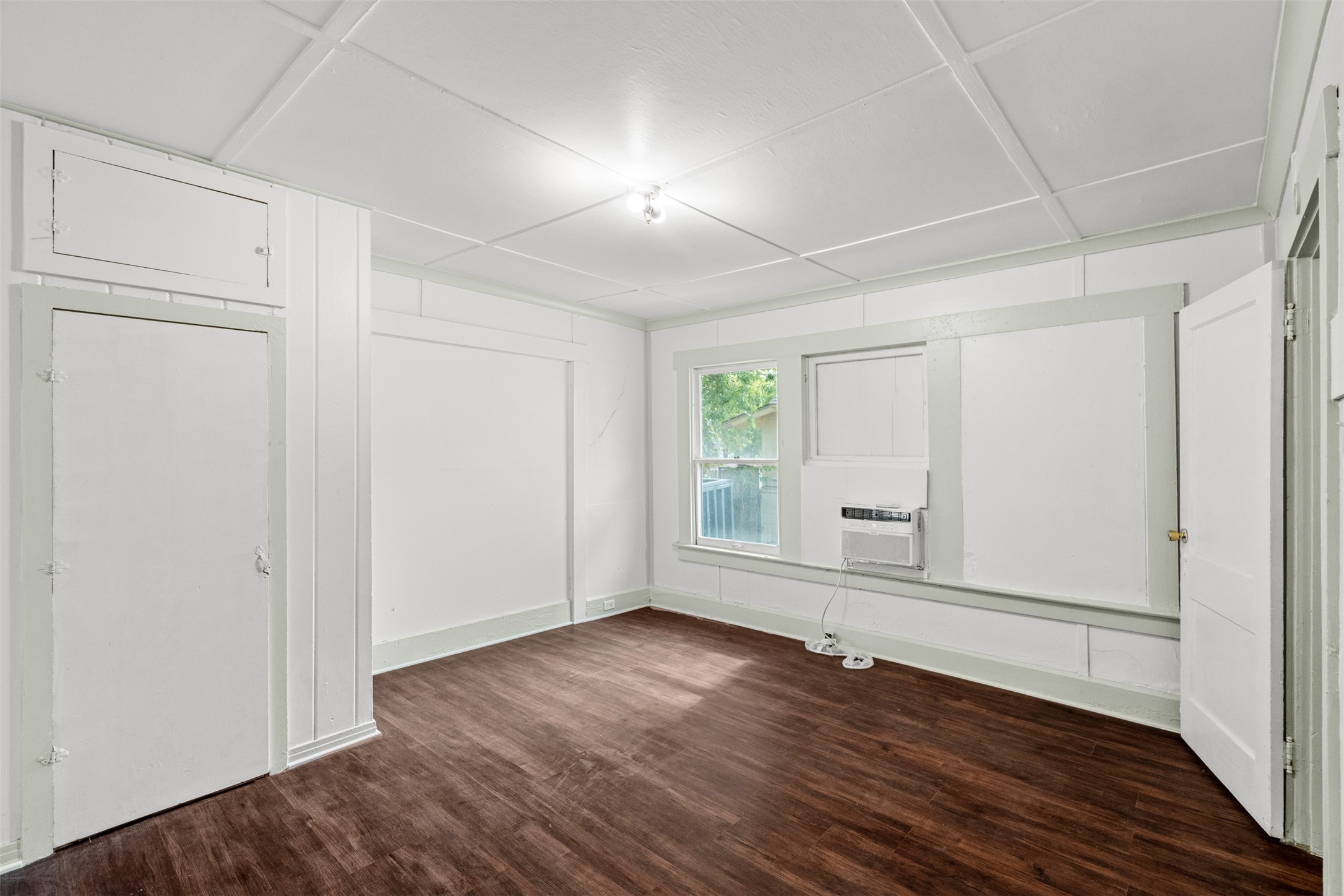 3715 Travis Avenue B