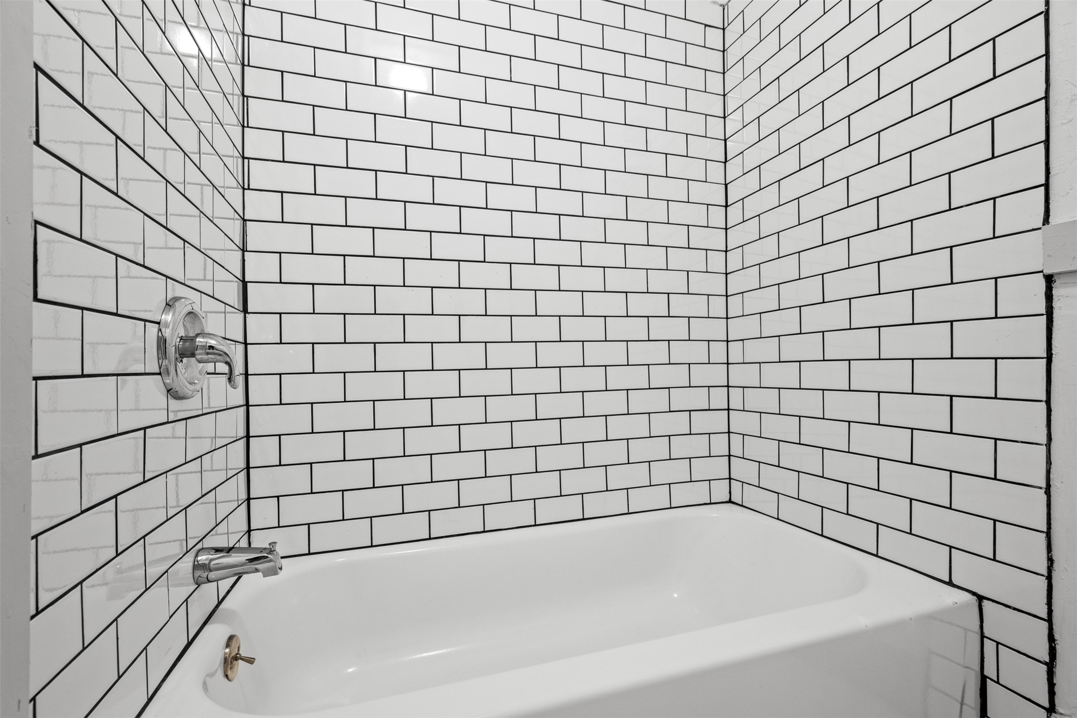 3715 Travis Avenue B