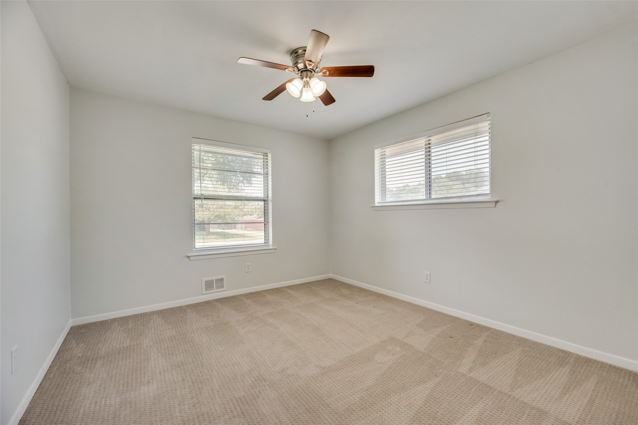 1524 Drury Drive