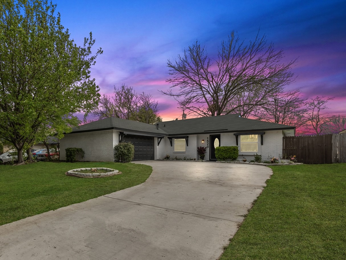 1520 Armstrong Drive