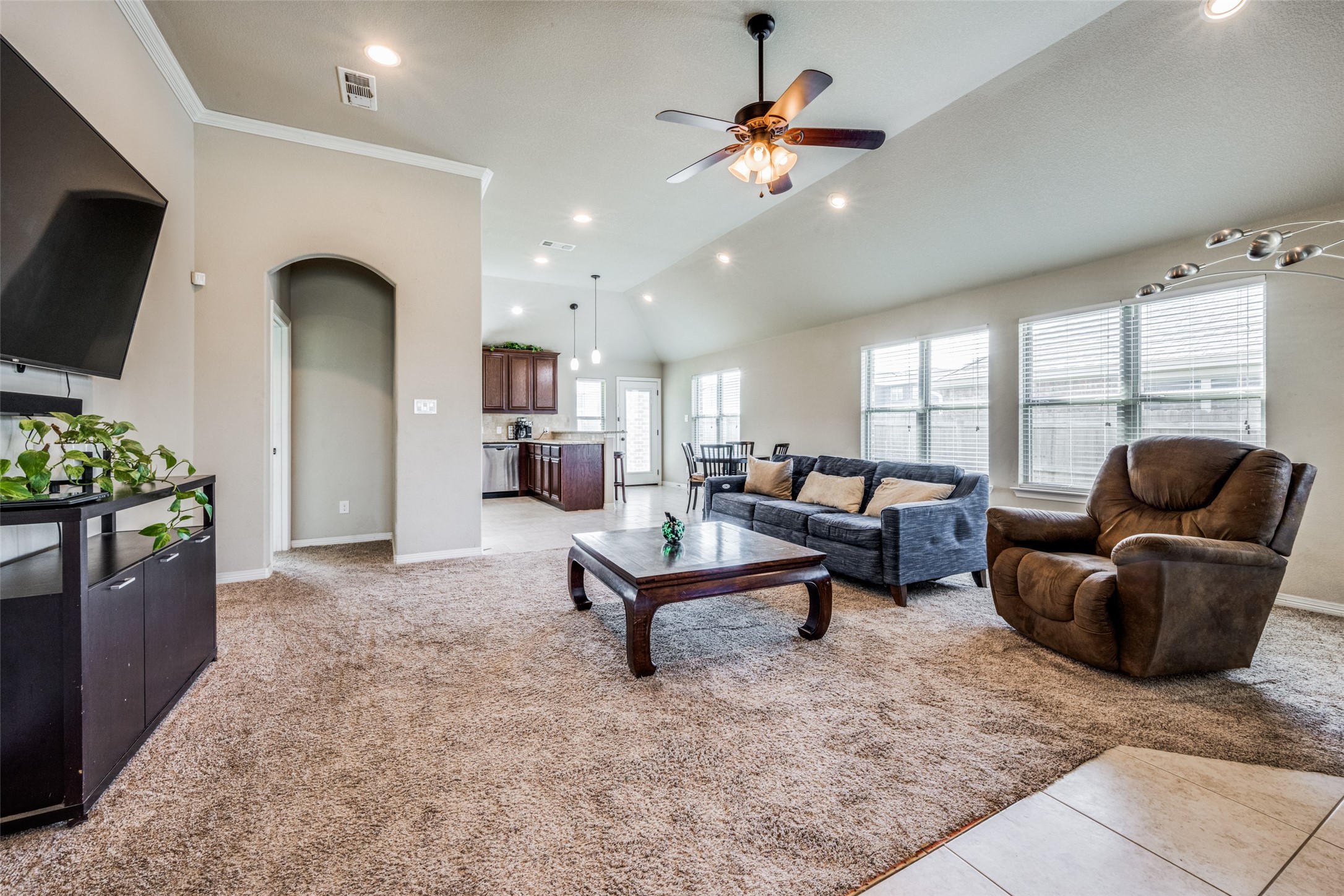 4117 Bridle Path Ln
