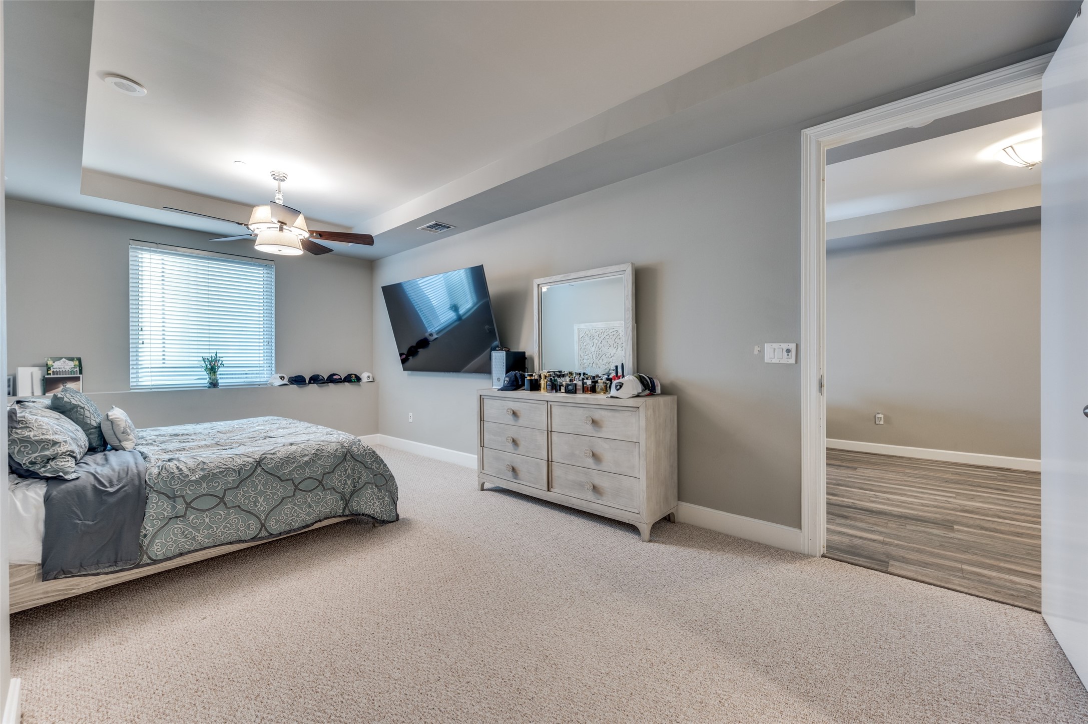1505 Elm Street 405